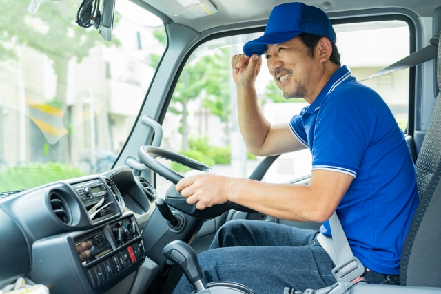 「頑張るほど損をする」構造──なぜ配送ドライバーの待遇は改善されないのか