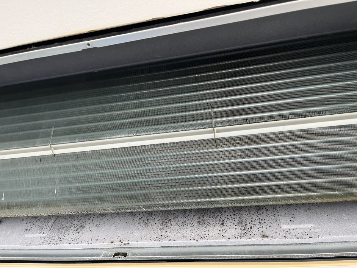 東京都武蔵野市の家庭用天井埋め込みエアコンの作業前2