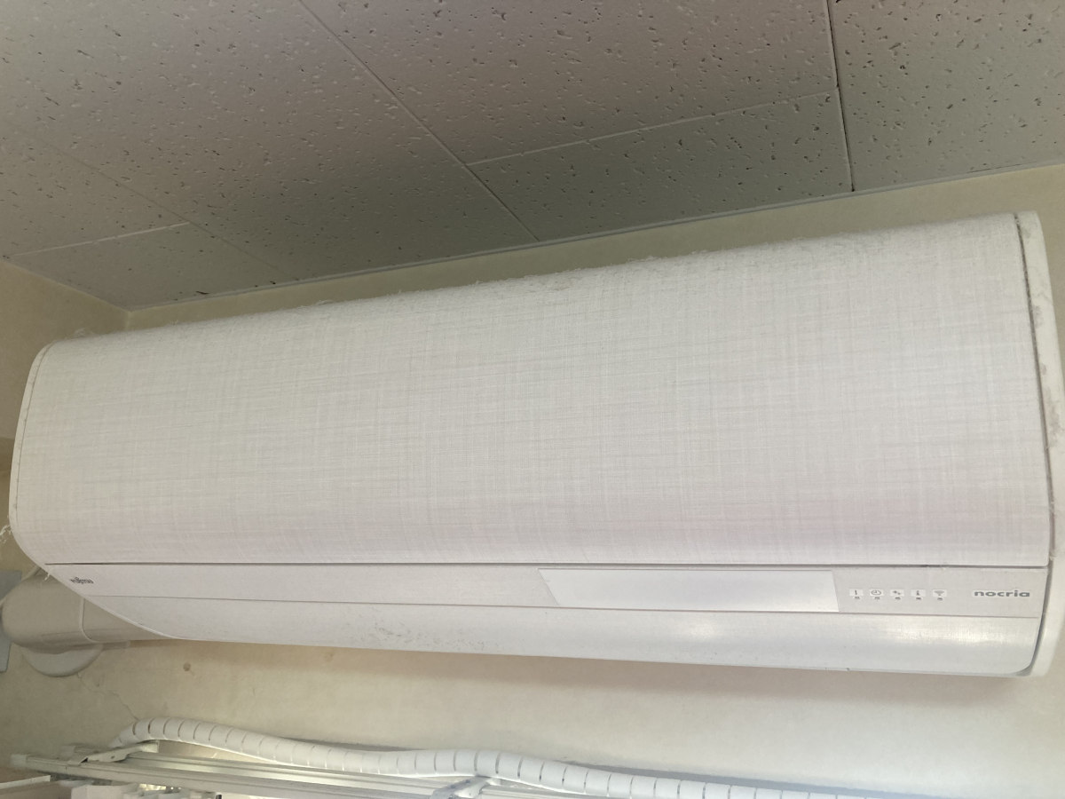 東京都小平市のお掃除機能付きエアコンの作業前1
