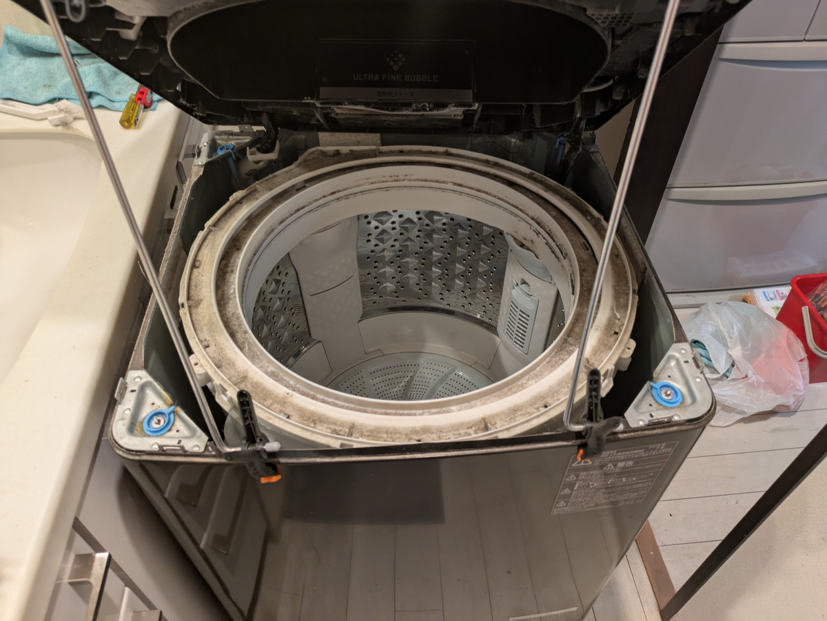 埼玉県戸田市の洗濯機分解クリーニングの作業前1