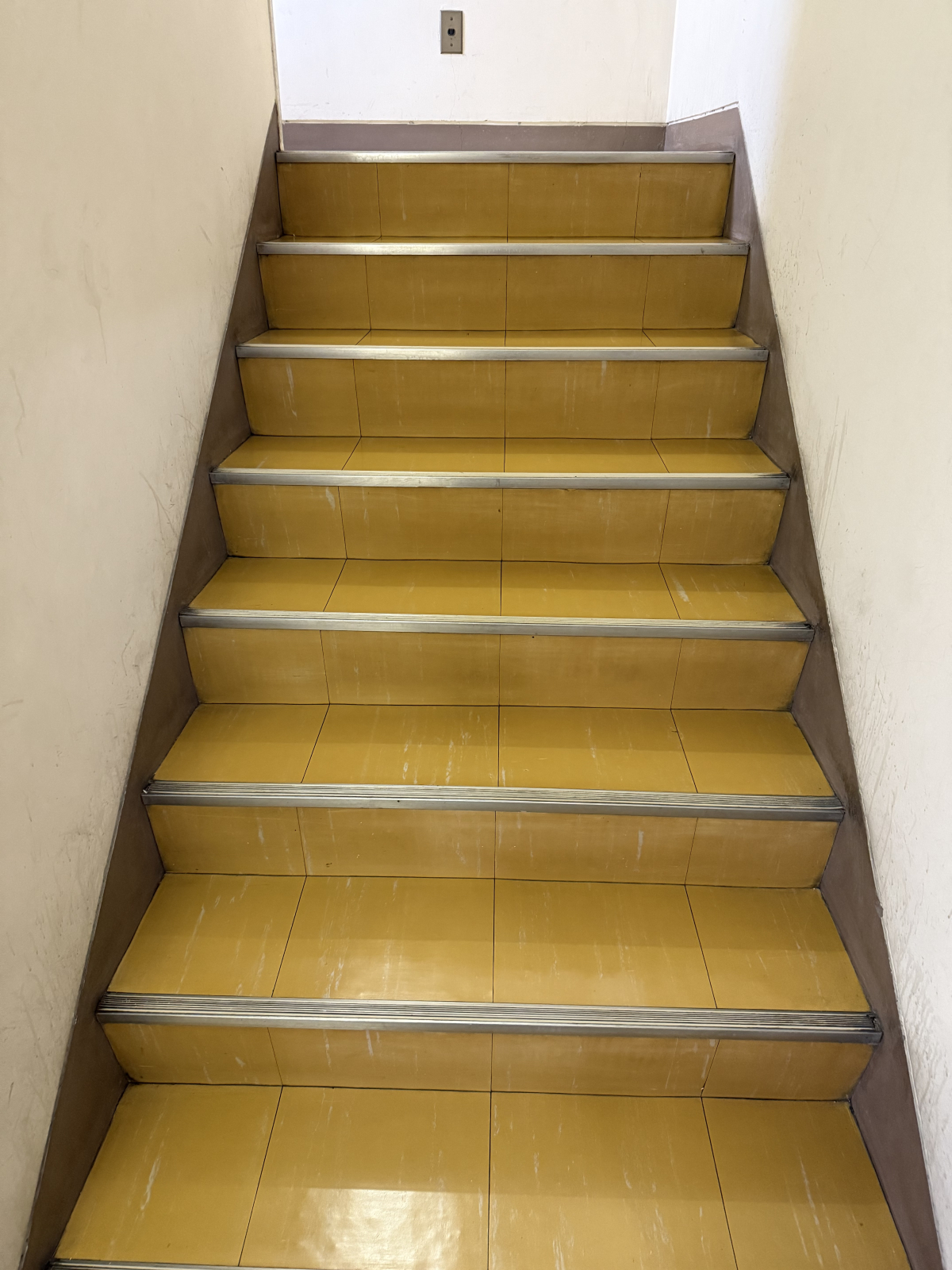 東京都台東区浅草のオフィス清掃の作業後1