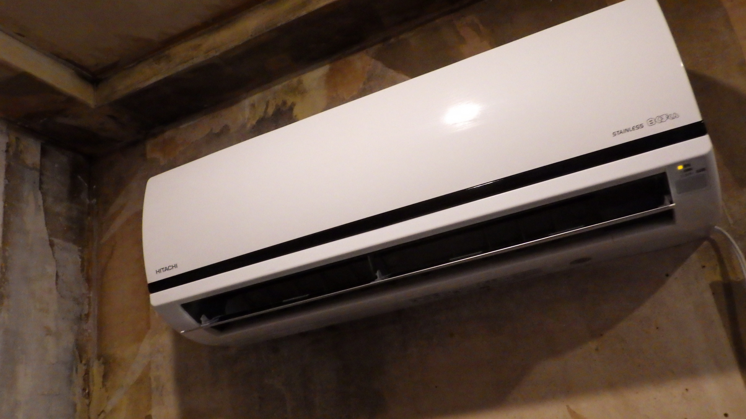 東京都目黒区中目黒の壁掛けエアコンの作業後2