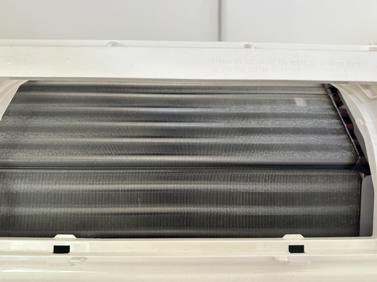 埼玉県春日部市の壁掛けエアコンの作業前2