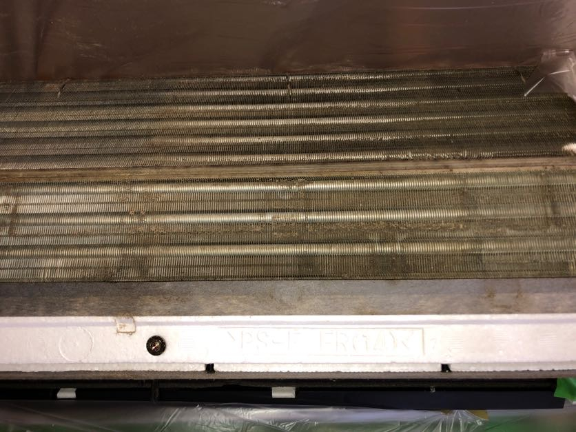 東京都千代田区麹町の壁掛けエアコンの作業前1