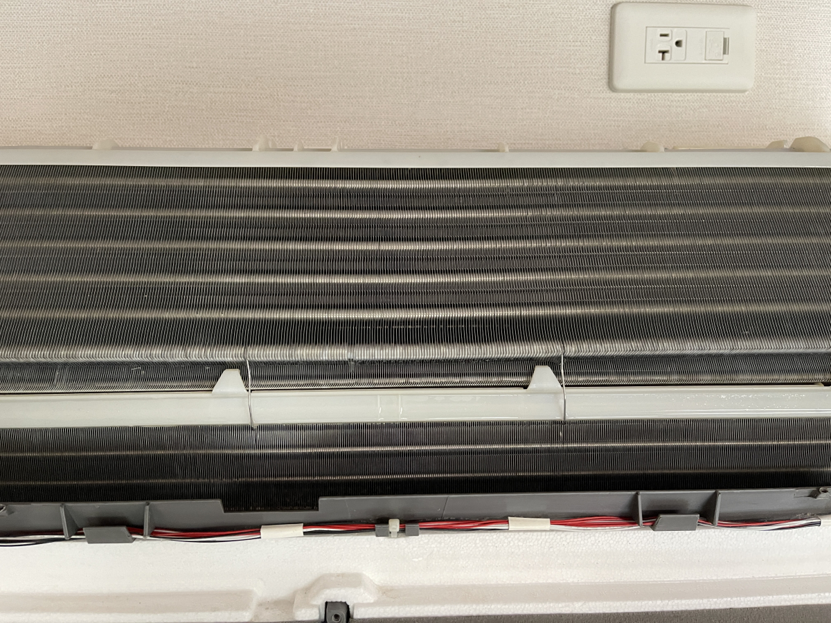 神奈川県横浜市戸塚区のお掃除機能付きエアコンの作業後2