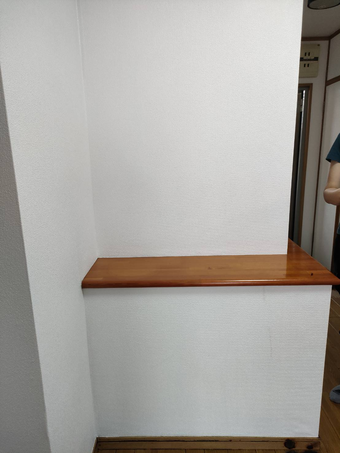 大分県大分市の壁紙復元塗装の作業後2