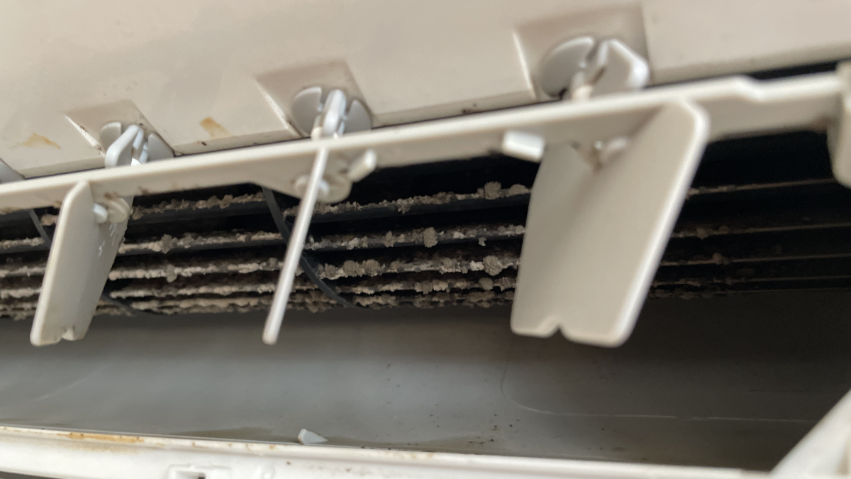 愛知県名古屋市西区の壁掛けエアコンの作業前1