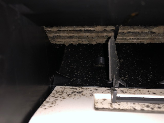 神奈川県川崎市川崎区の壁掛けエアコンの作業前1