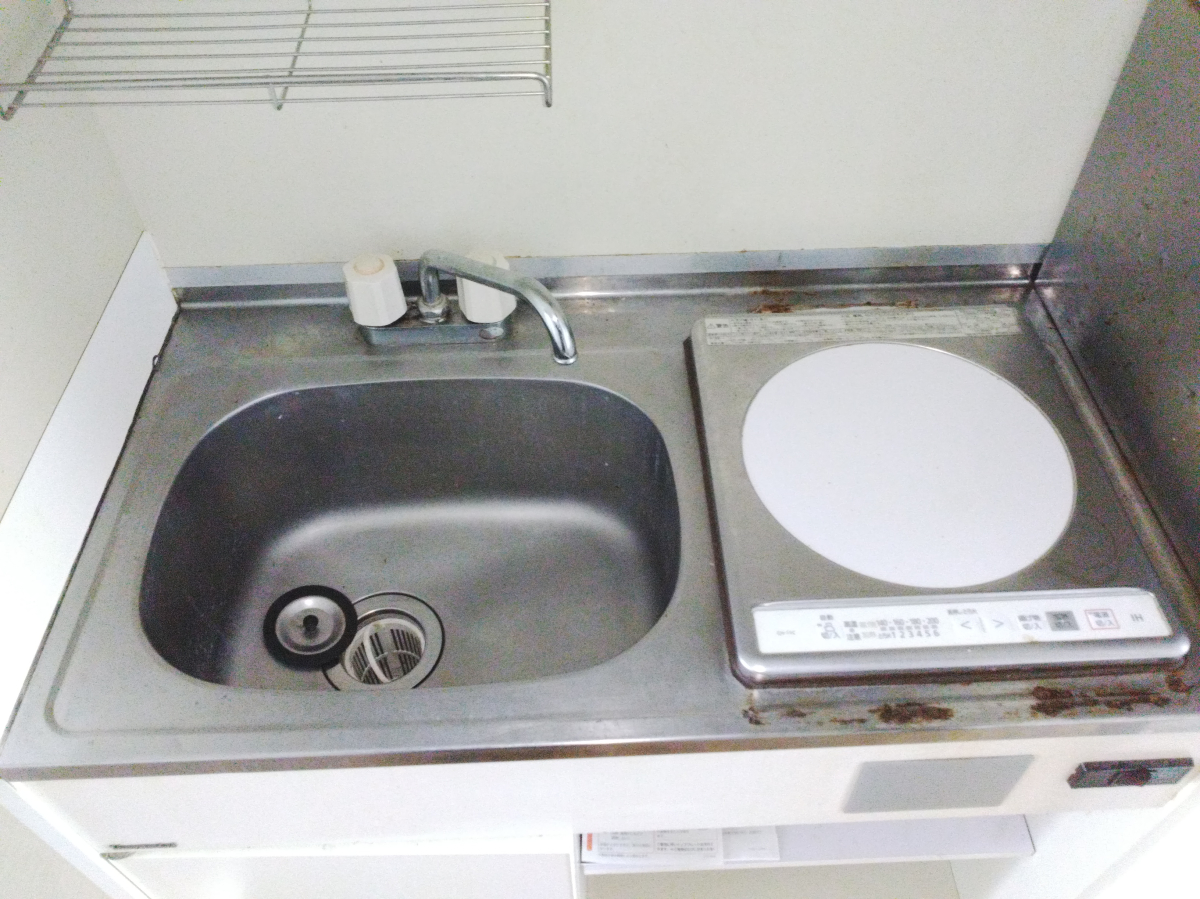 鹿児島県鹿児島市の賃貸住宅退去後の原状回復クリーニングの作業前1