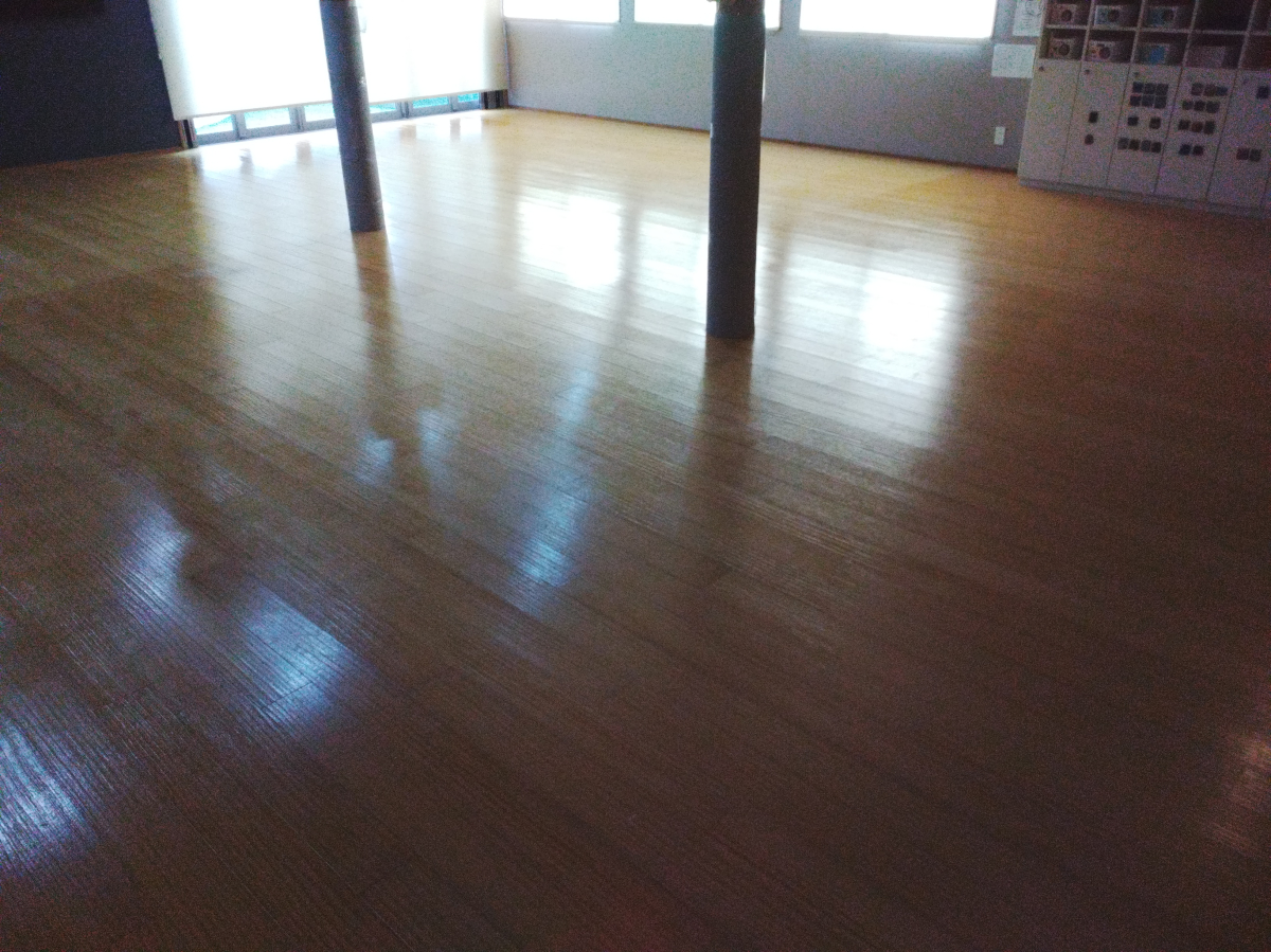 鹿児島県鹿児島市の施設・店舗向けコーティングの作業前1