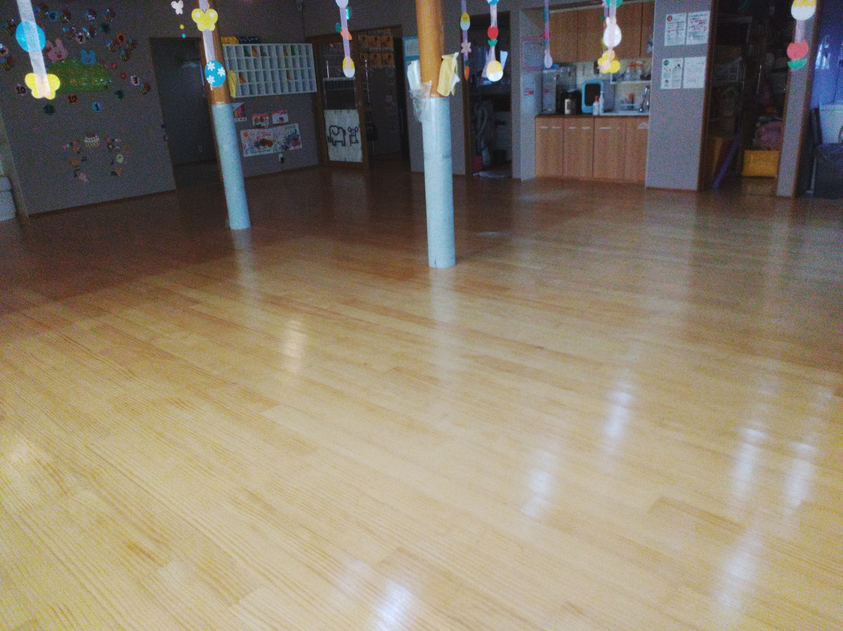 鹿児島県鹿児島市の施設・店舗向けコーティングの作業前2