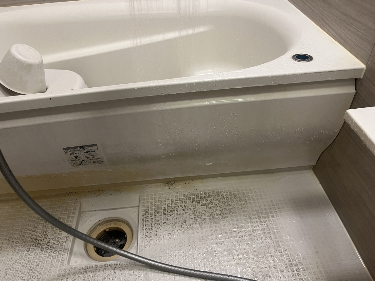 東京都足立区の浴室・お風呂クリーニングの作業前1