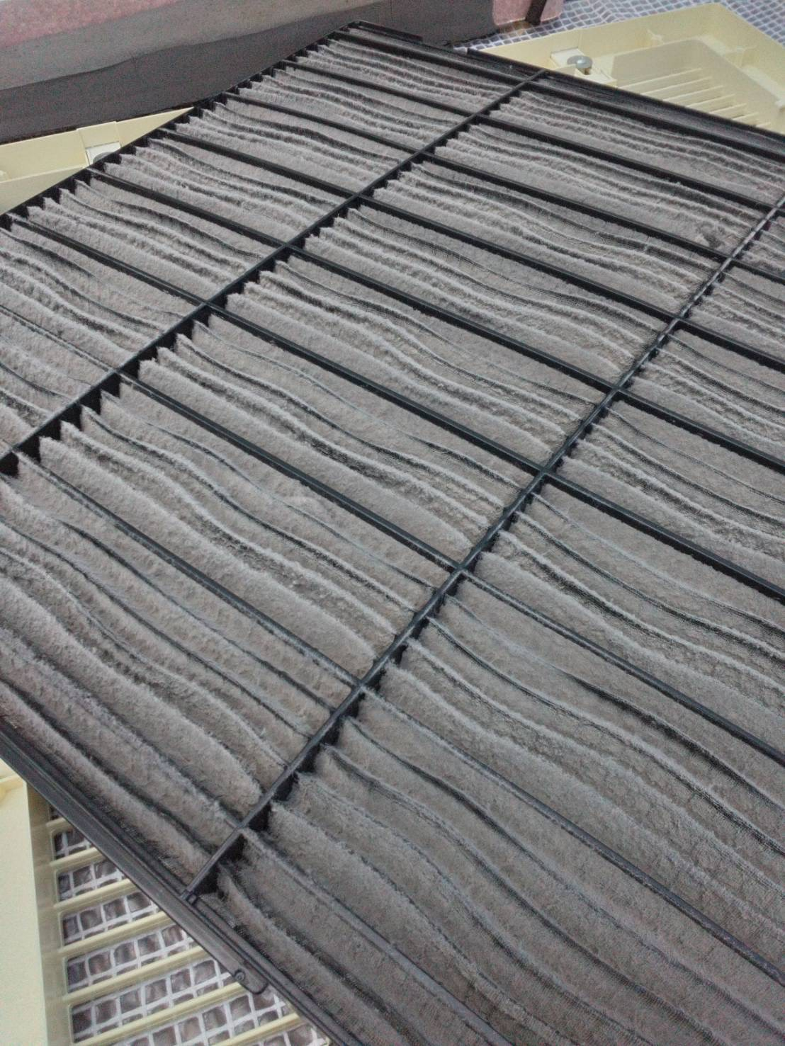 新潟県新潟市江南区所島の業務用天井埋め込みエアコンの作業前1