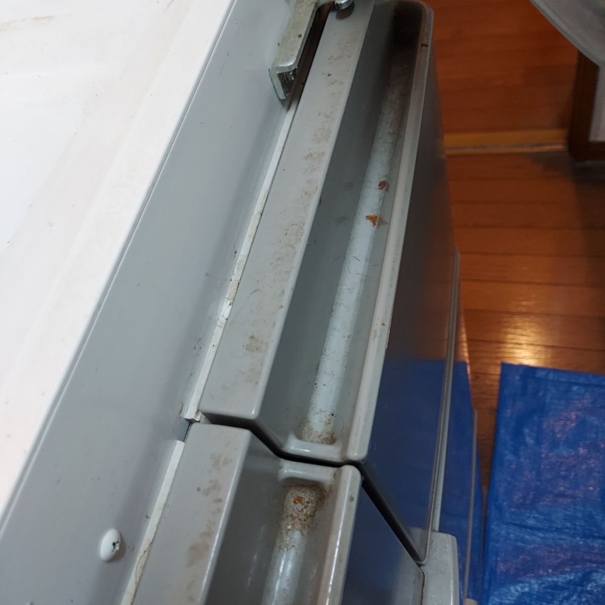 東京都西多摩郡瑞穂町の冷蔵庫クリーニングの作業前1