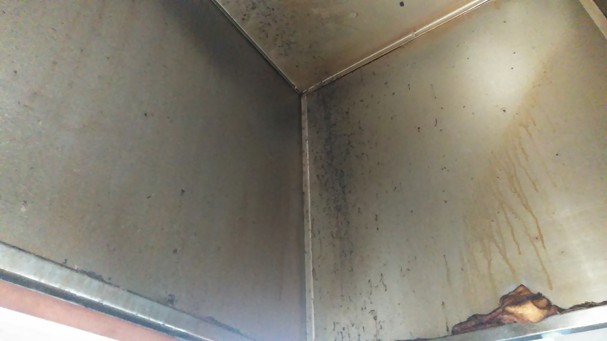 群馬県邑楽郡大泉町のレンジフードクリーニングの作業前1