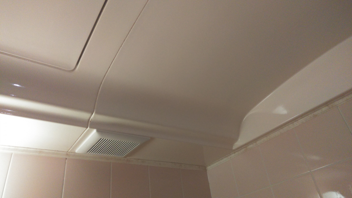 群馬県太田市新田の浴室・お風呂クリーニングの作業後2