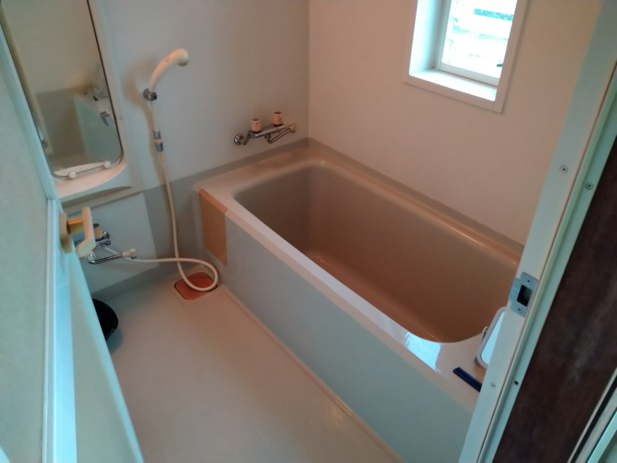 静岡県富士宮市の浴室・お風呂クリーニングの作業後1