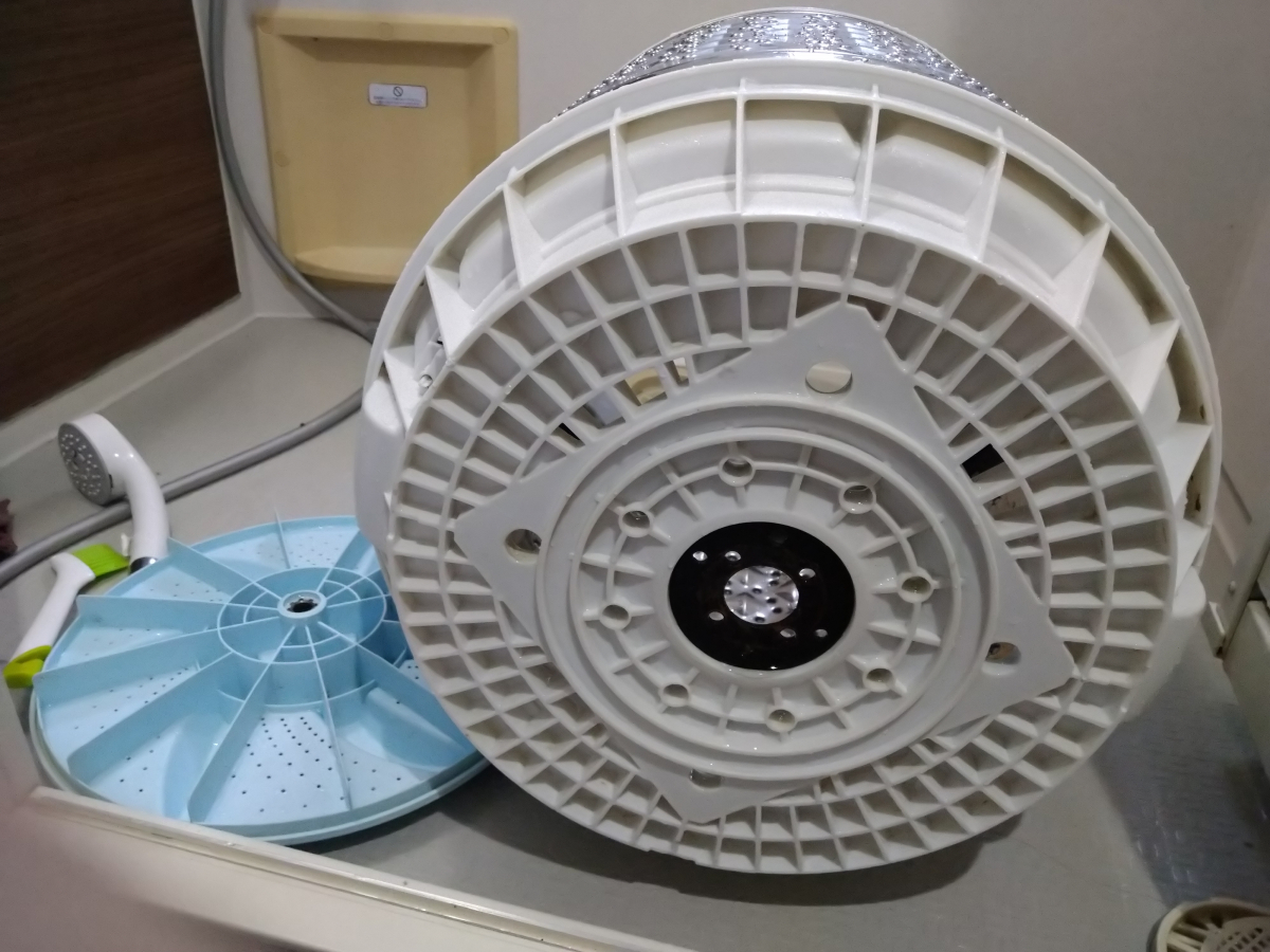 静岡県浜松市浜名区の洗濯機分解クリーニングの作業後1