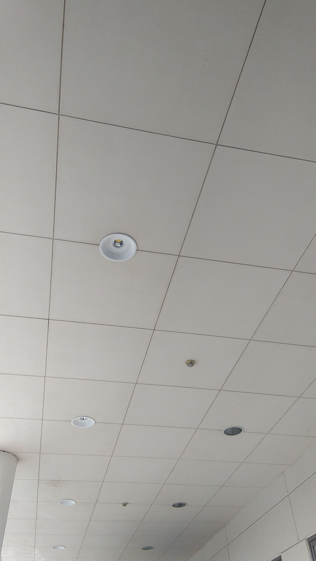 青森県八戸市の店舗清掃の作業後2