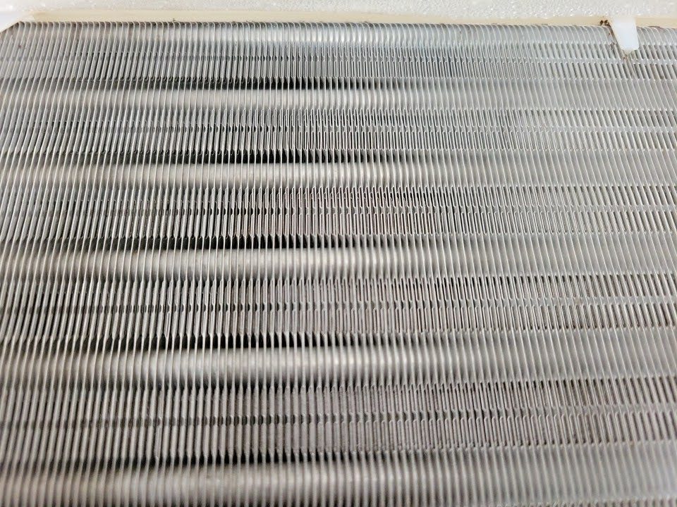 宮崎県延岡市の業務用壁掛けエアコンの作業後2