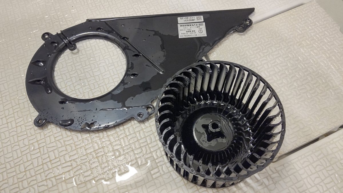 東京都新宿区の浴室乾燥機クリーニングの作業後3