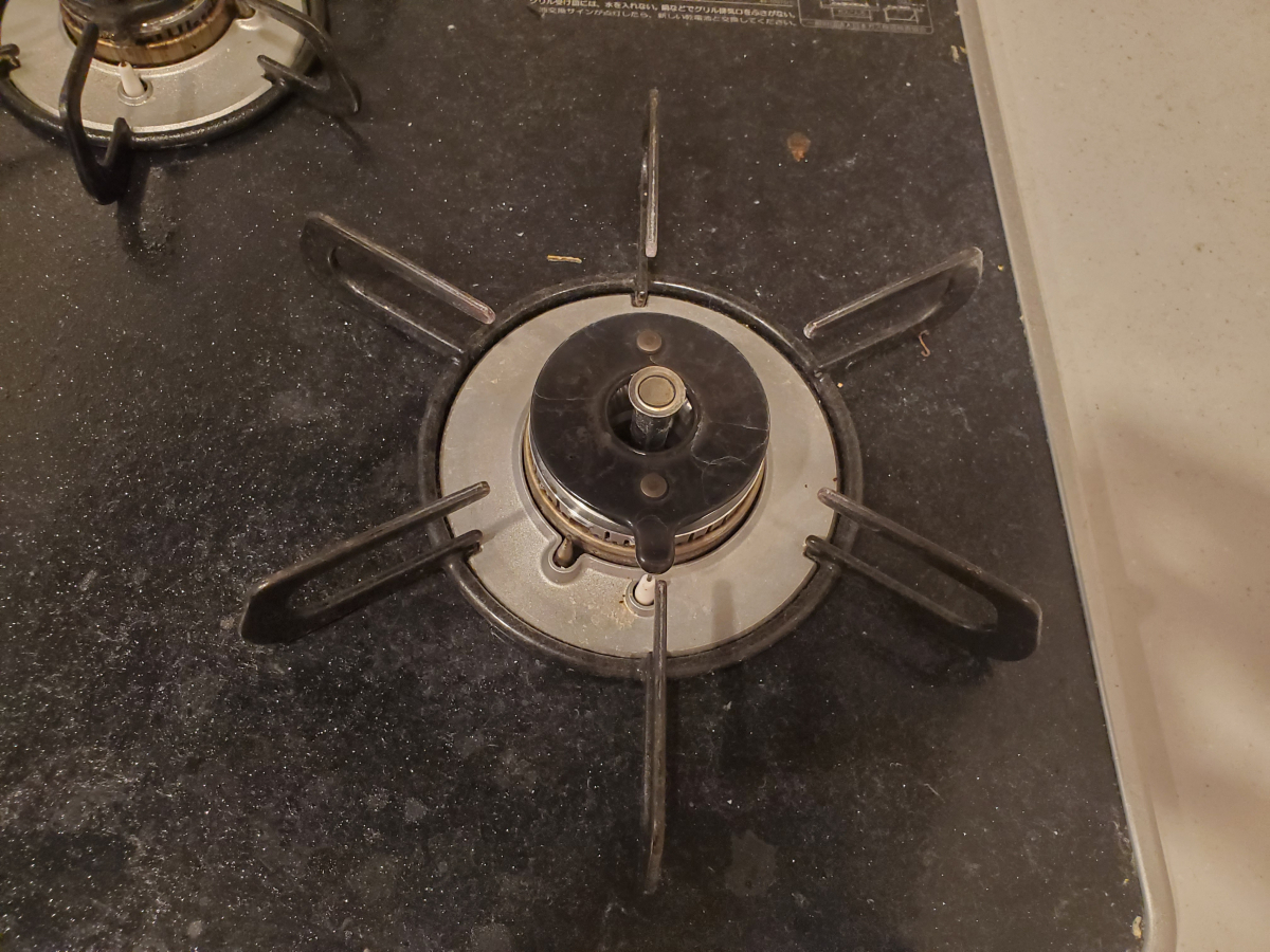 埼玉県熊谷市のキッチンクリーニングの作業前2