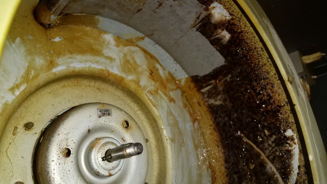 岩手県盛岡市のレンジフードクリーニングの作業前1