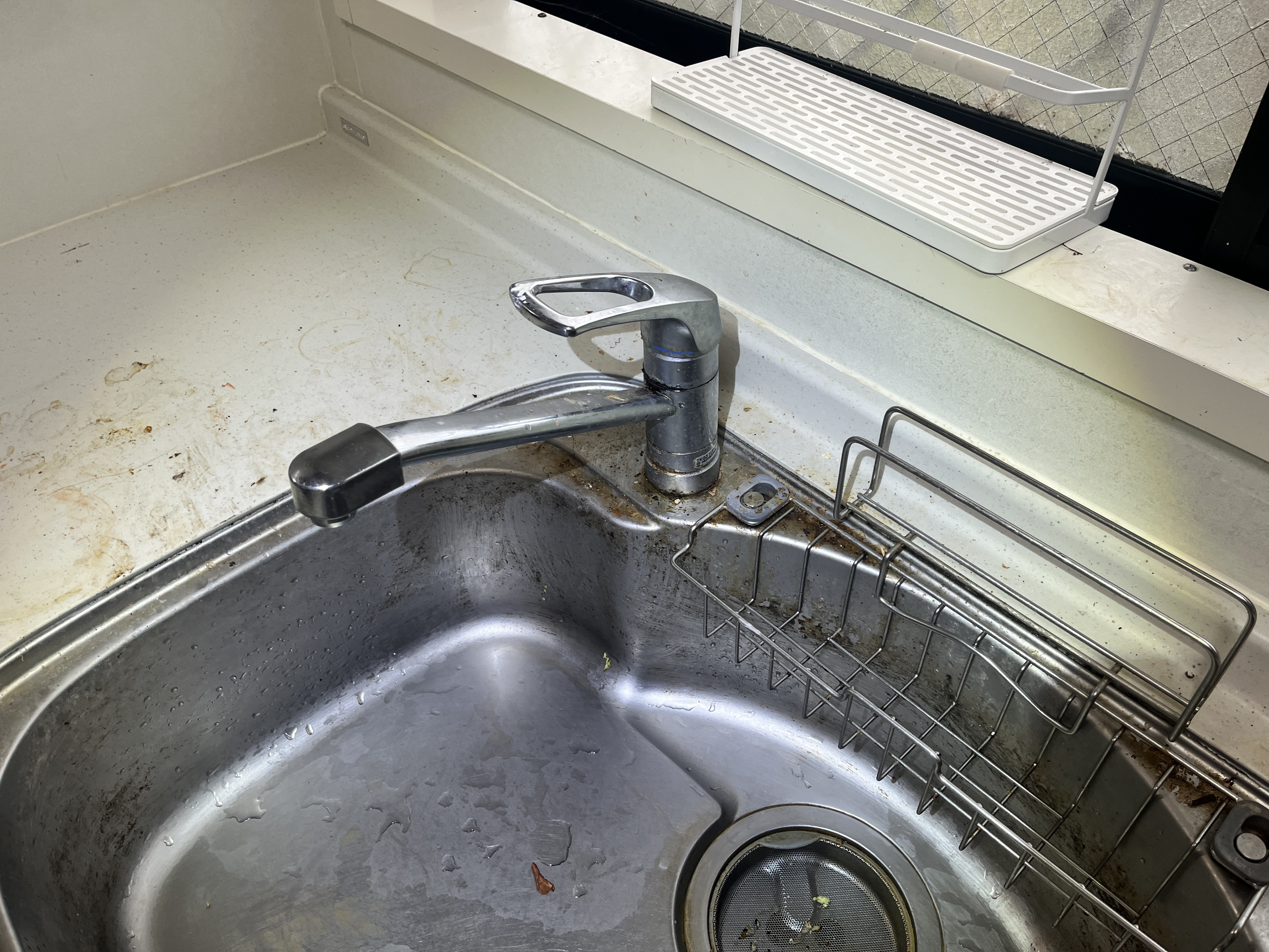 兵庫県川西市大和東のキッチンクリーニングの作業前2