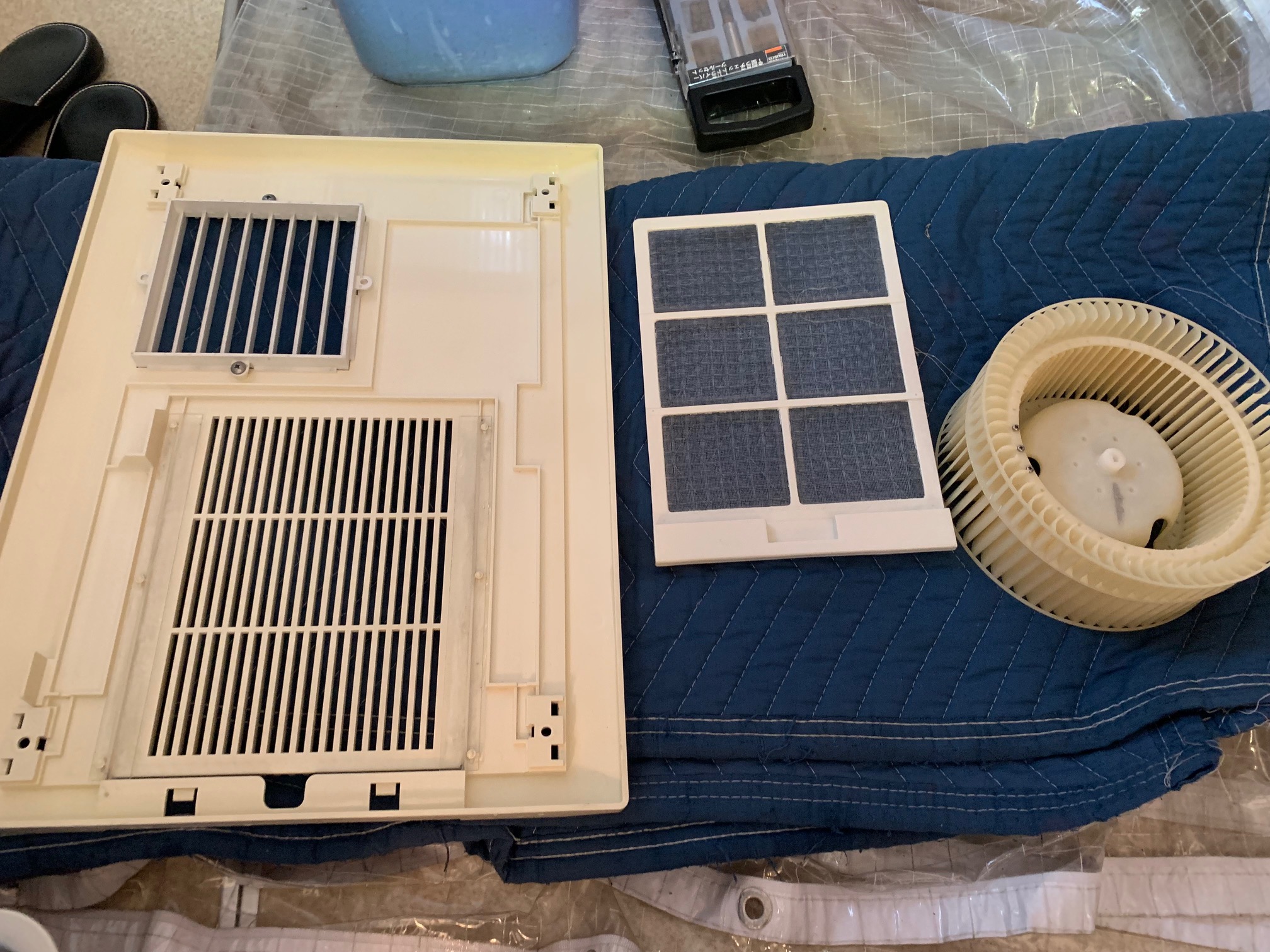 栃木県宇都宮市の浴室乾燥機クリーニングの作業後1