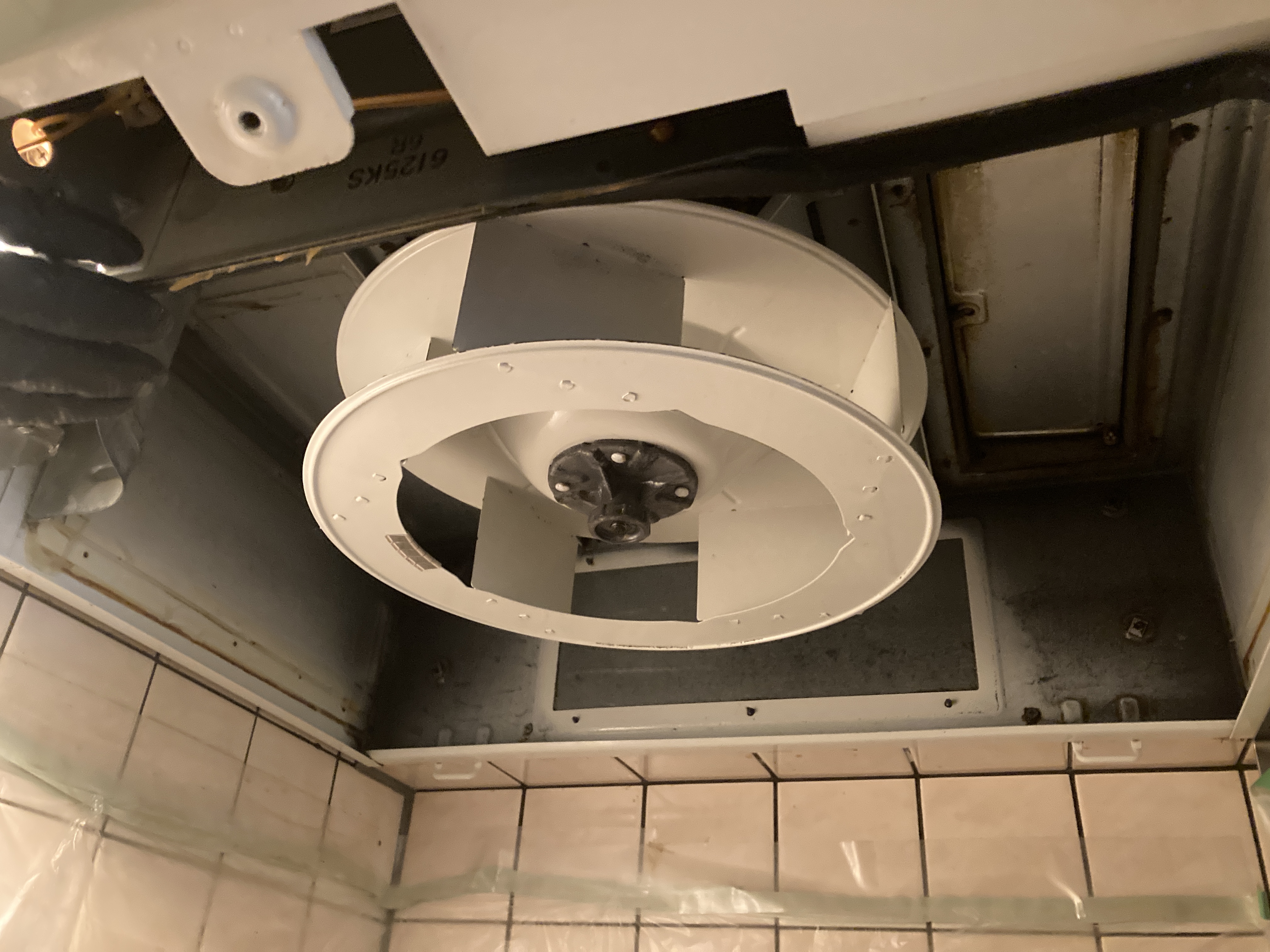 京都府京都市南区西九条南田町のレンジフードクリーニングの作業後1