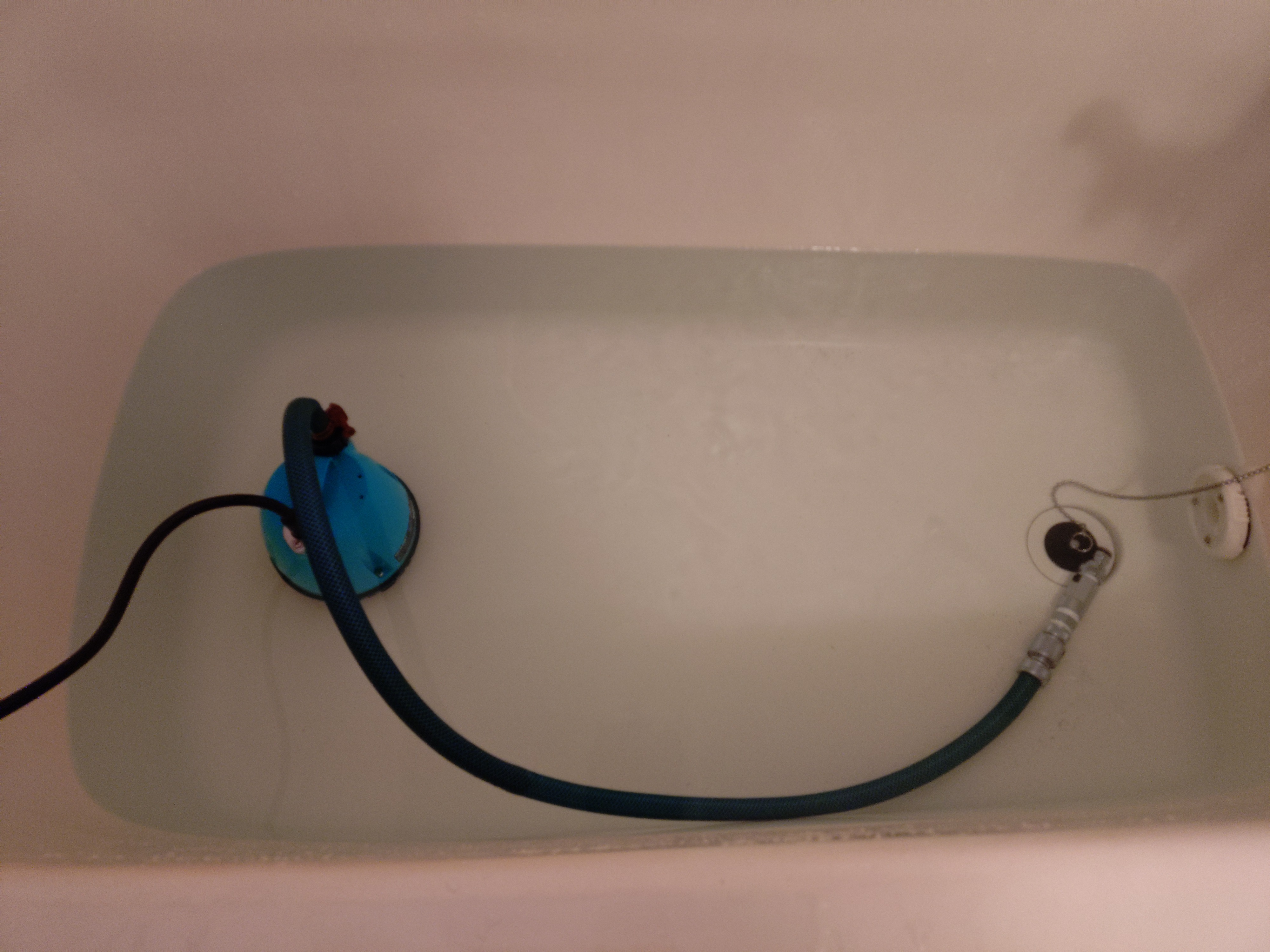 東京都府中市の追い焚き配管除菌洗浄の作業前1