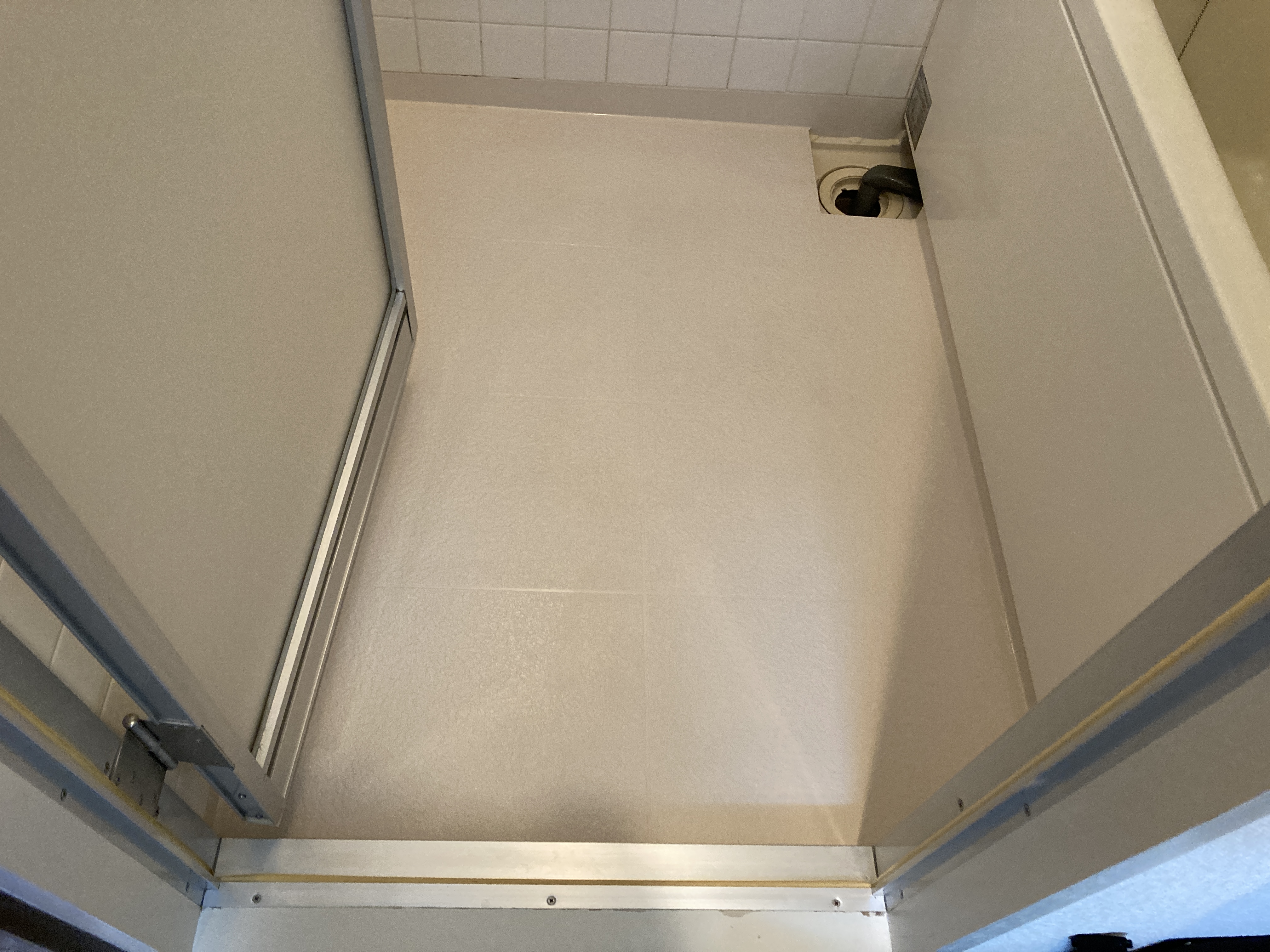 京都府京都市西京区樫原宇治井西町の浴室・お風呂クリーニングの作業後1