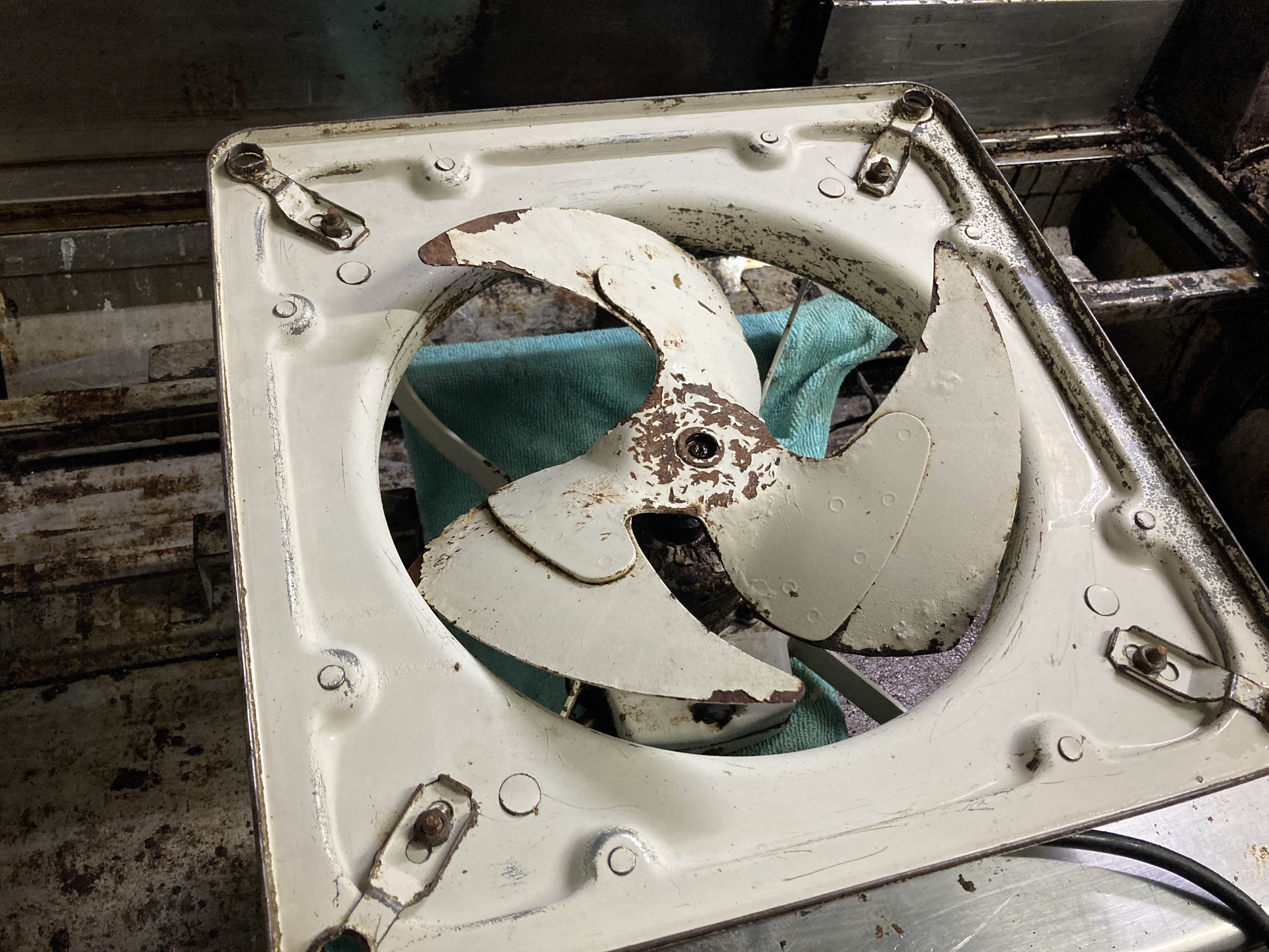 京都府京都市左京区浄土寺真如町のキッチンクリーニングの作業後2