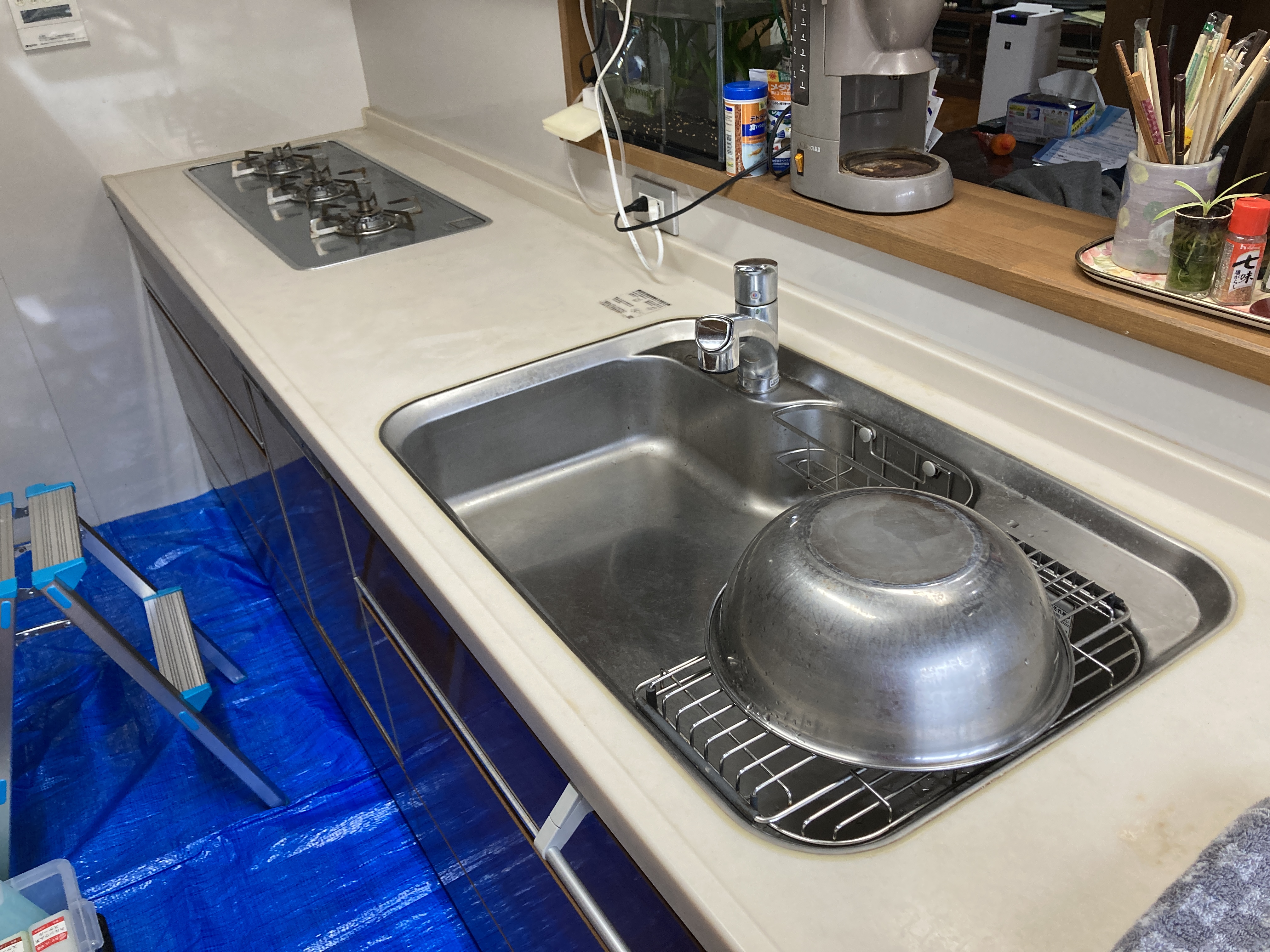 京都府京都市南区上鳥羽城ケ前町のキッチンクリーニングの作業前1