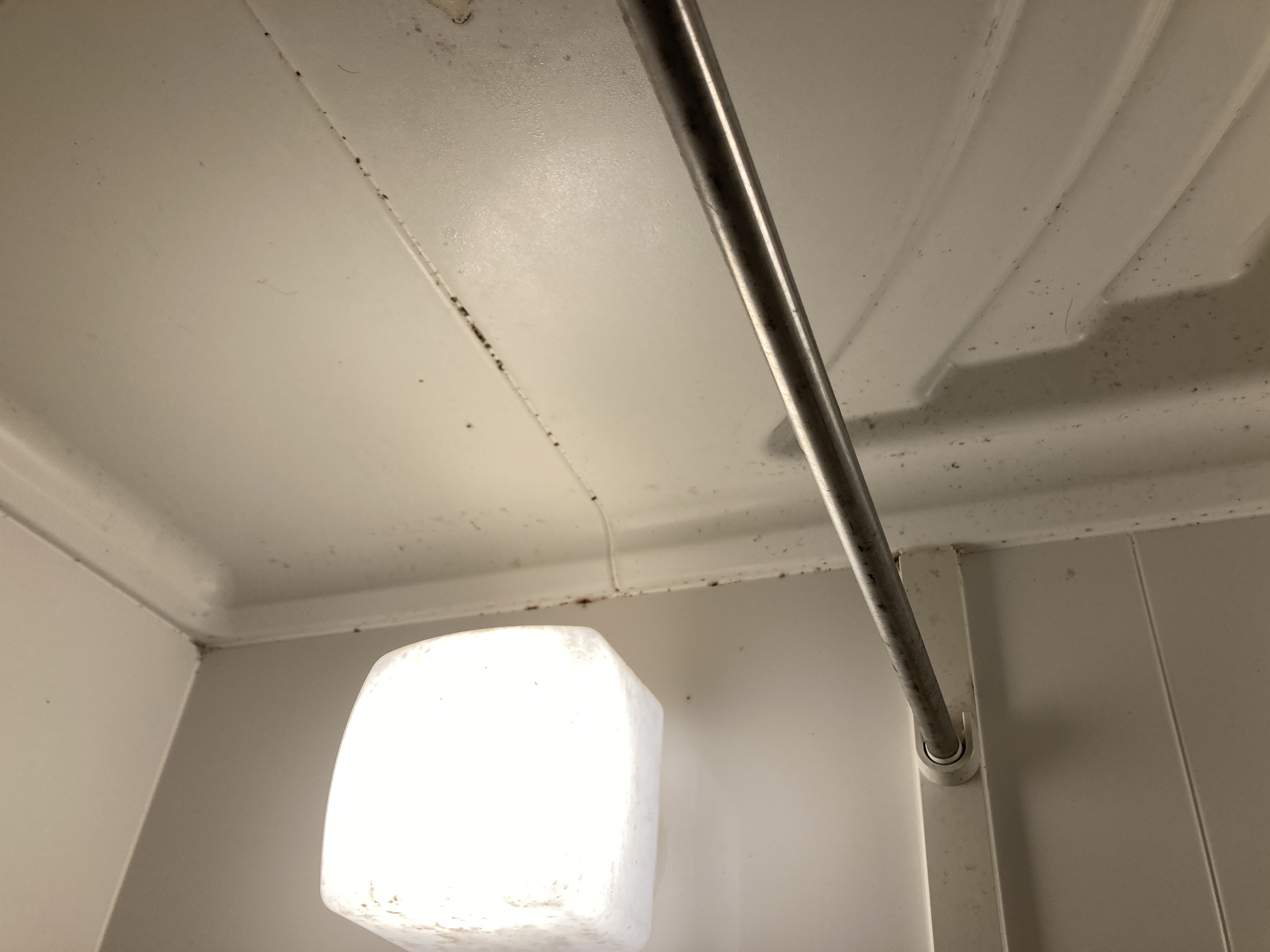 京都府亀岡市余部町前川原の浴室・お風呂クリーニングの作業前3