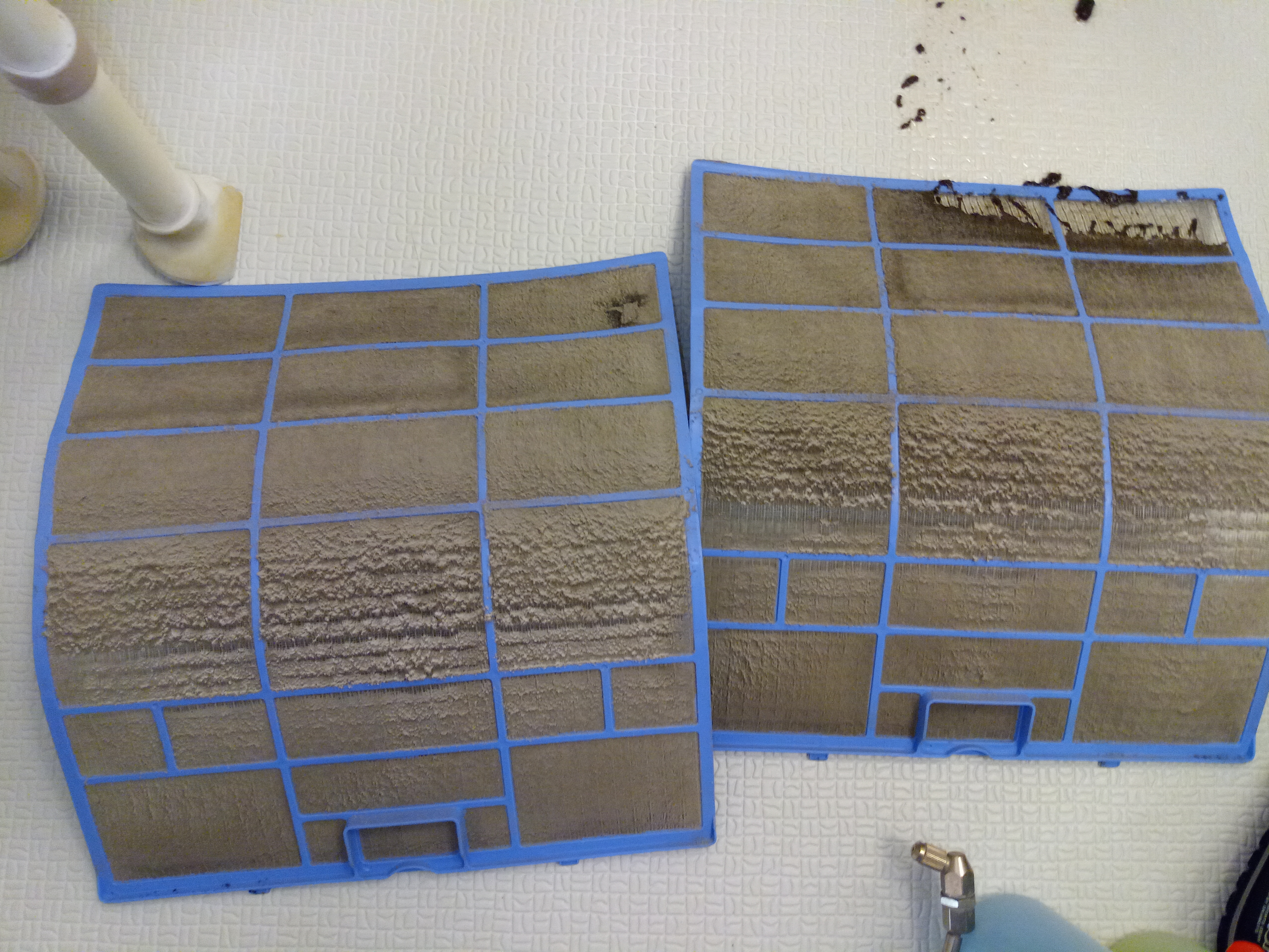 千葉県千葉市花見川区の壁掛けエアコンの作業前2