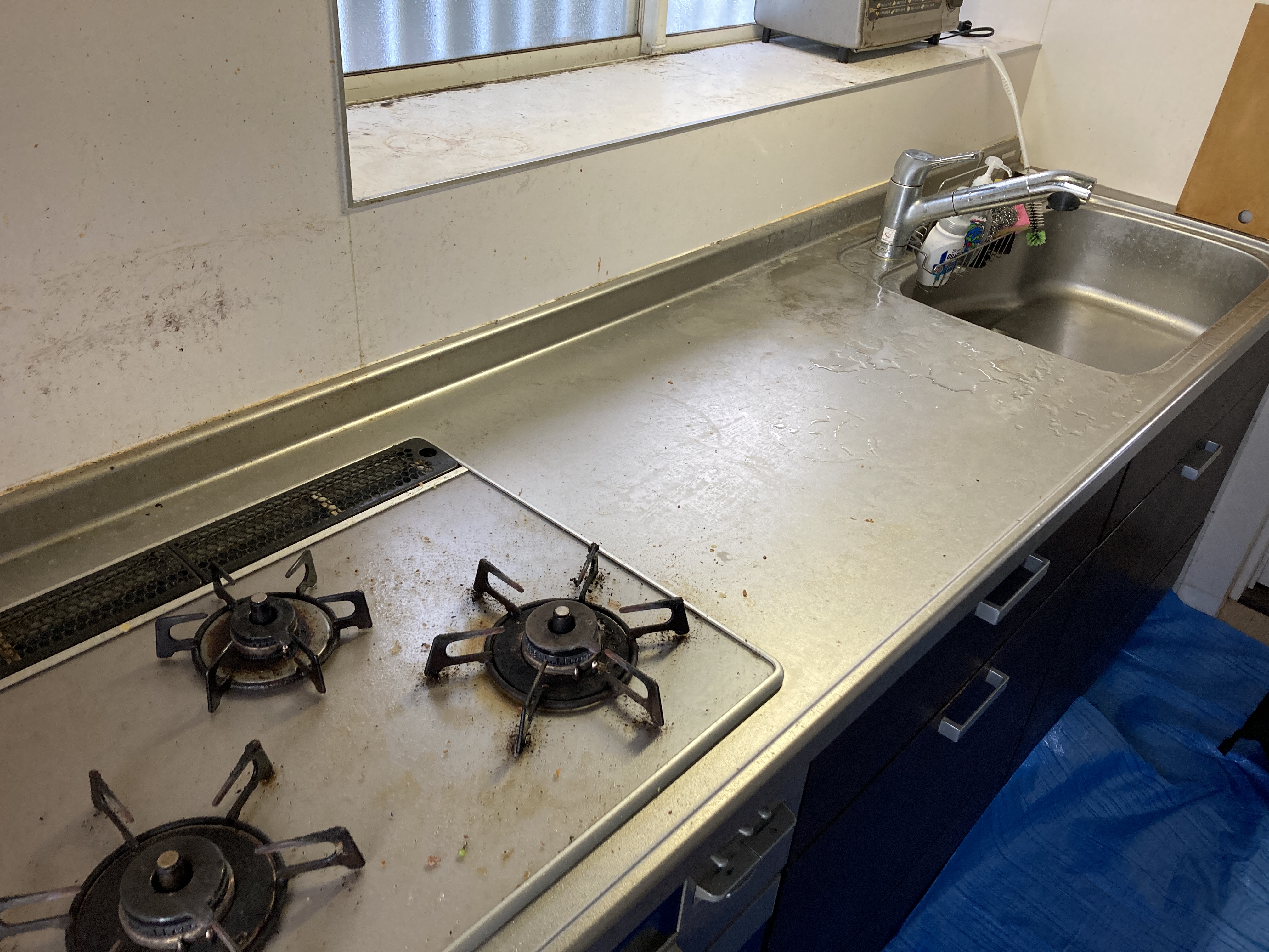 京都府乙訓郡大山崎町円明寺横林のキッチンクリーニングの作業前1