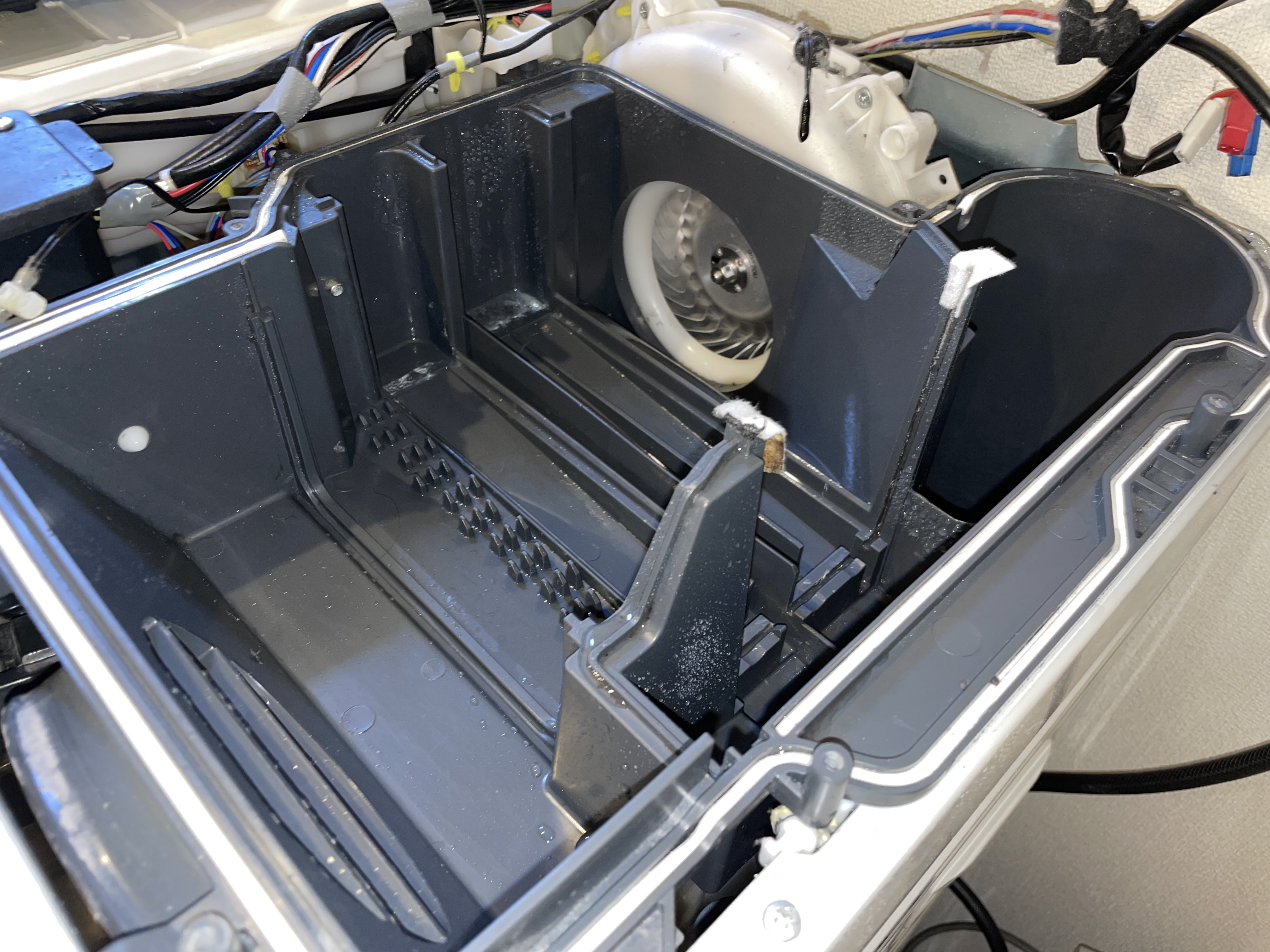 愛知県名古屋市東区の洗濯機分解クリーニングの作業後3