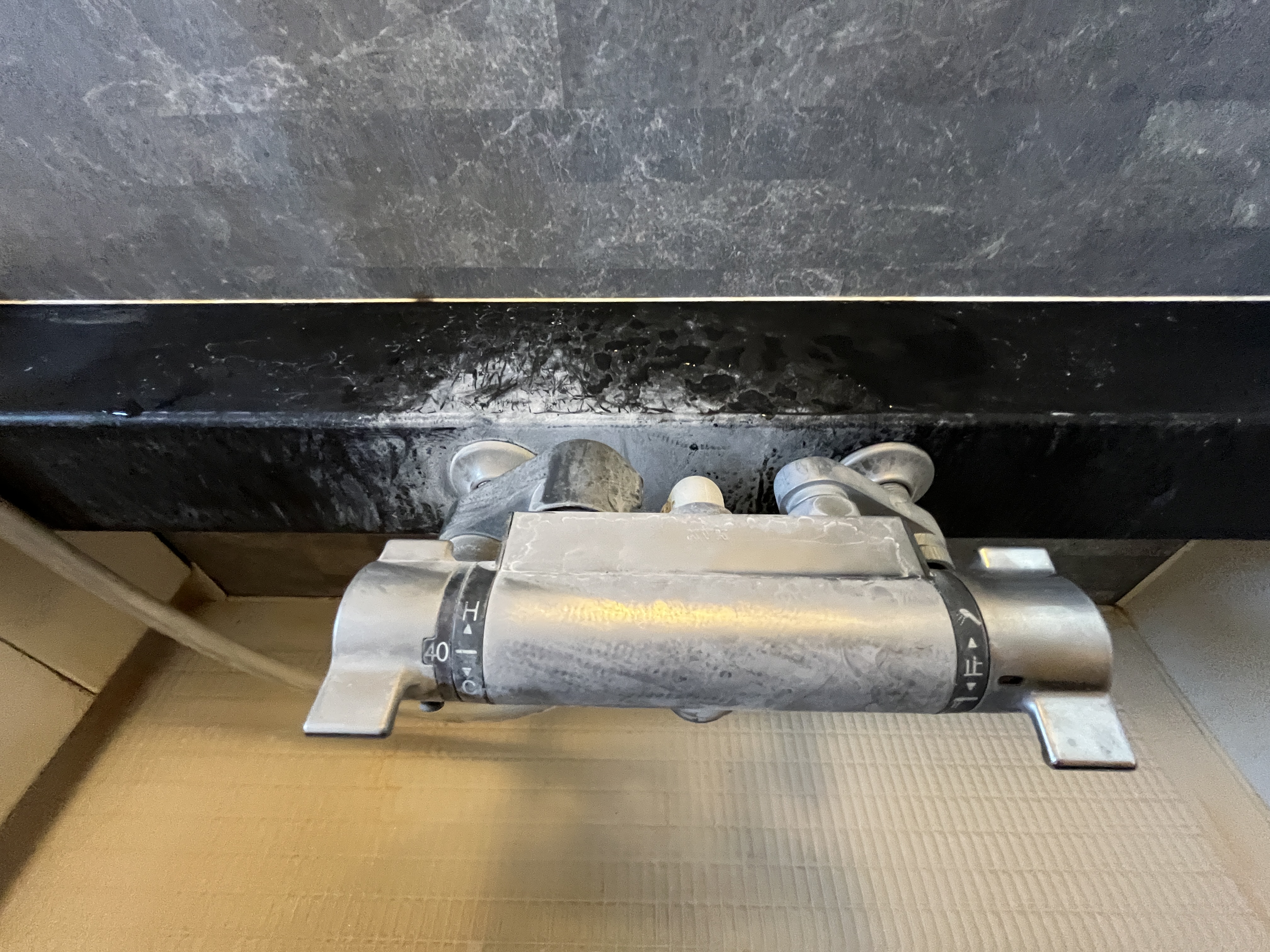 栃木県宇都宮市の浴室・お風呂クリーニングの作業前1