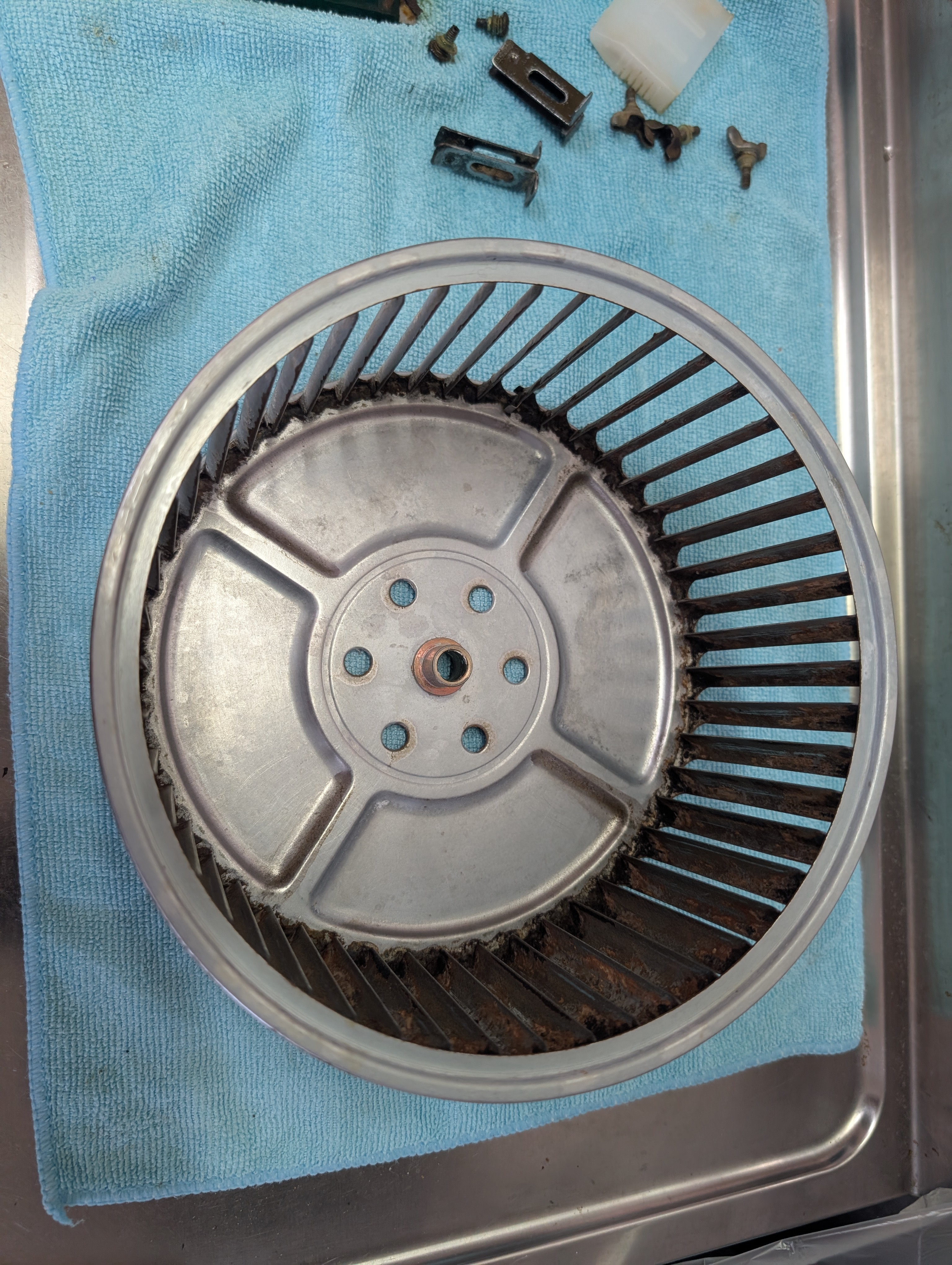 香川県高松市太田上町のレンジフードクリーニングの作業後1