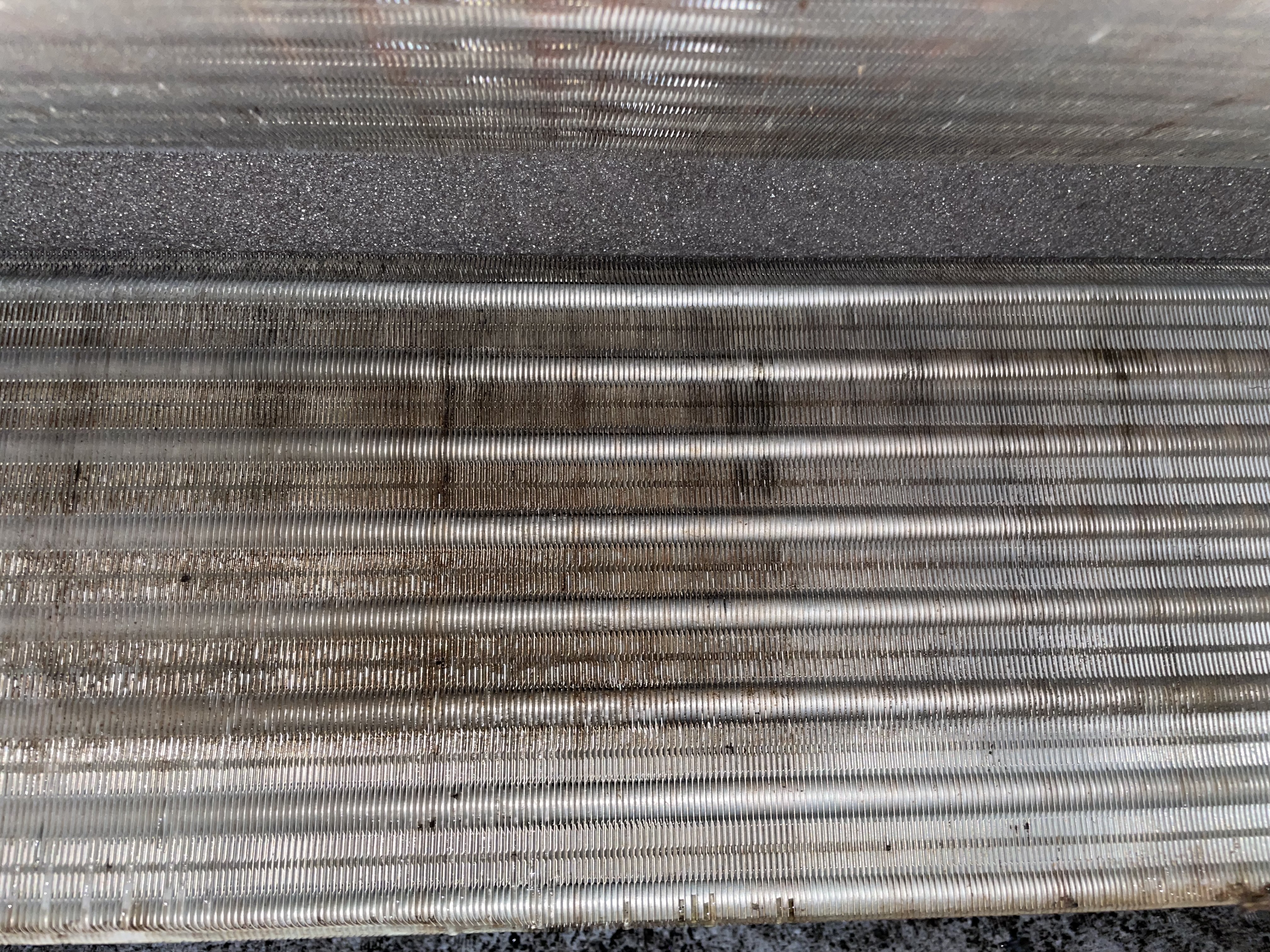 愛知県名古屋市千種区赤坂町の家庭用天井埋め込みエアコンの作業前2