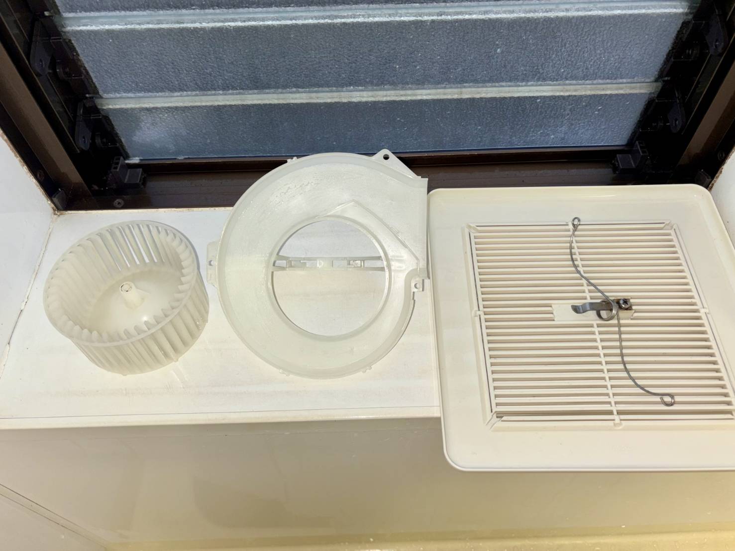 茨城県土浦市の浴室乾燥機クリーニングの作業後1