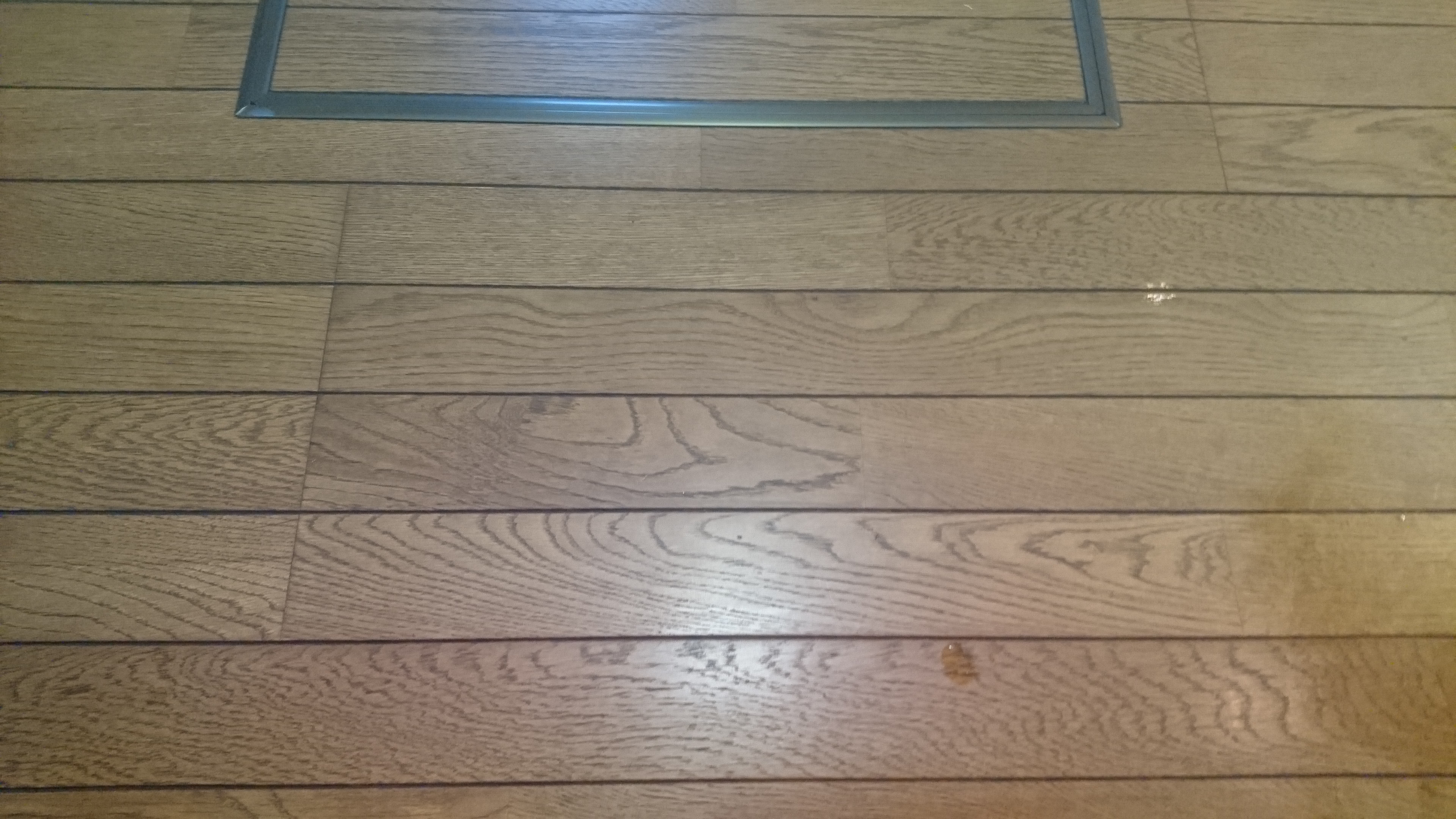 東京都小平市のフローリングクリーニングの作業前1