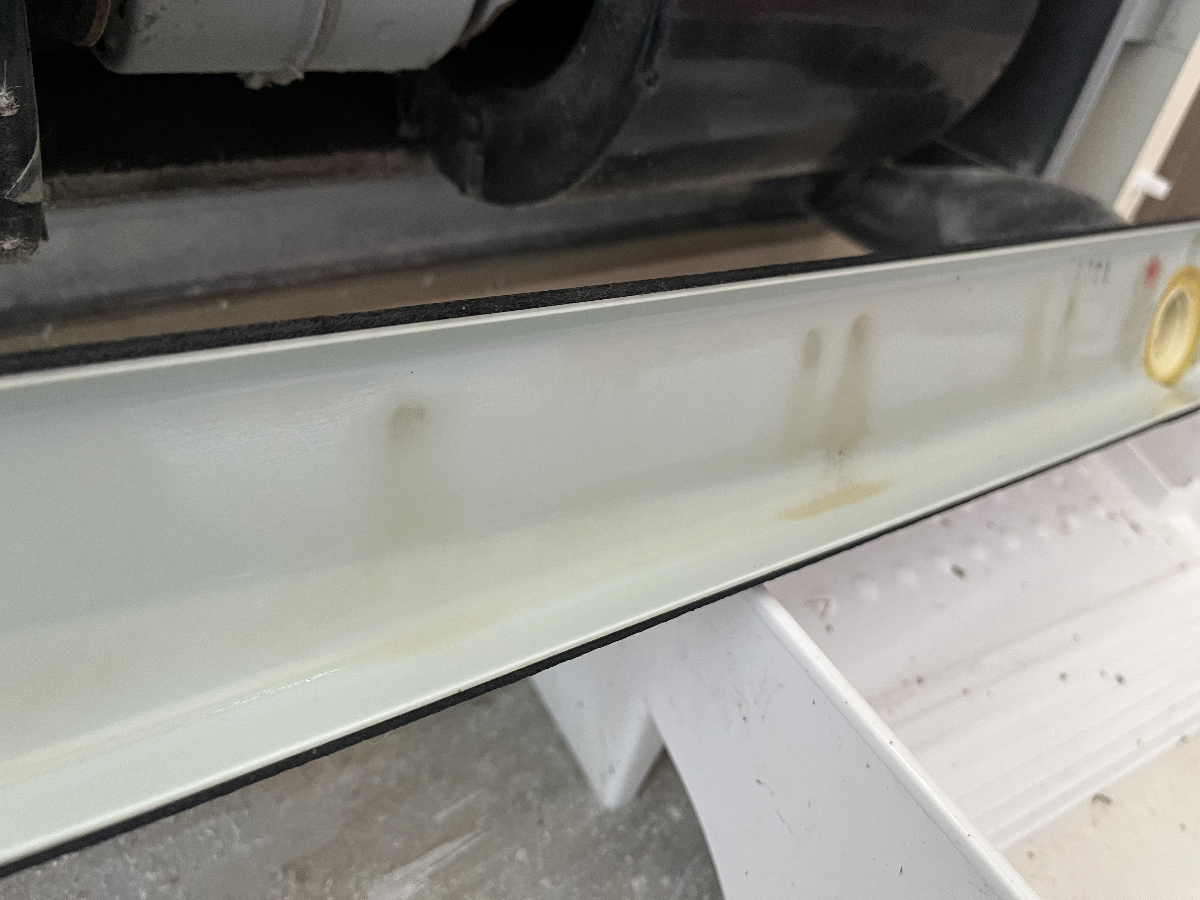 福島県双葉郡富岡町の業務用床置きエアコンの作業後1