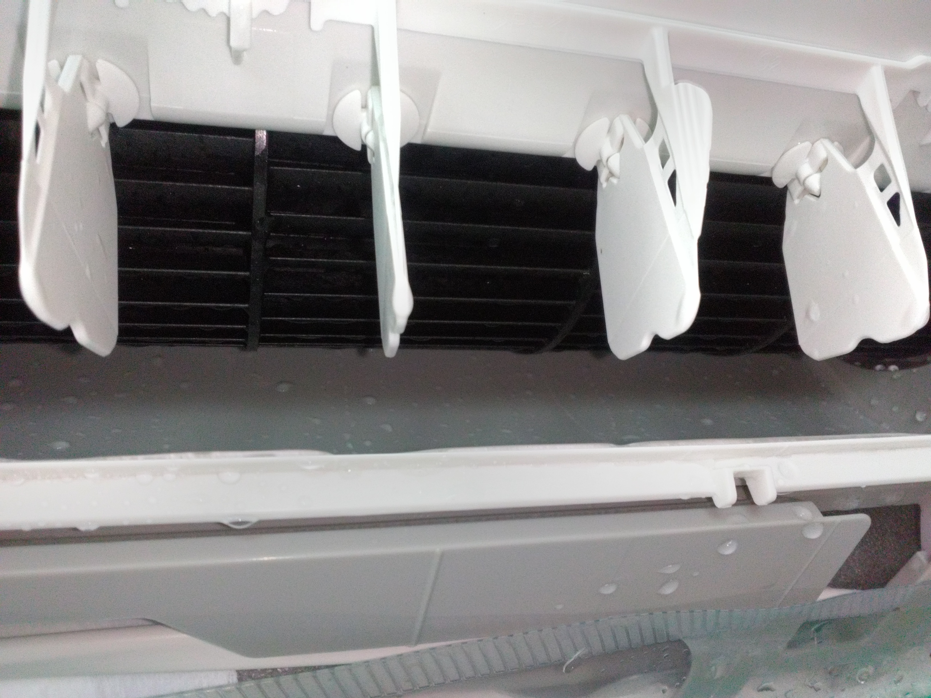 山梨県中央市東花輪の壁掛けエアコンの作業後3