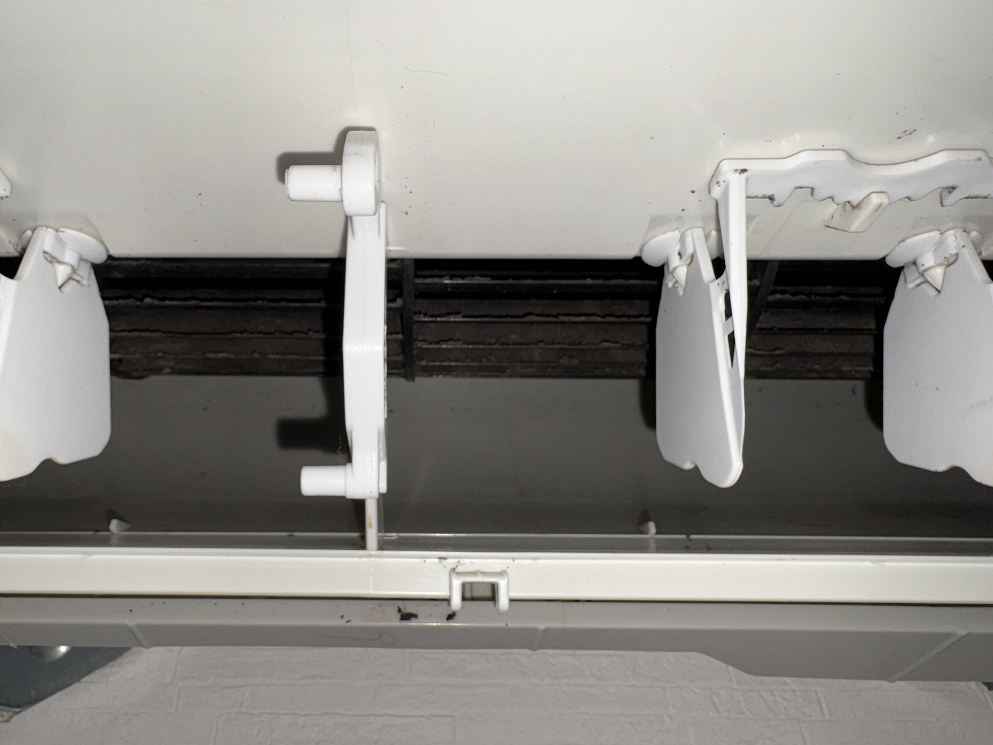 東京都文京区小石川の壁掛けエアコンの作業前1