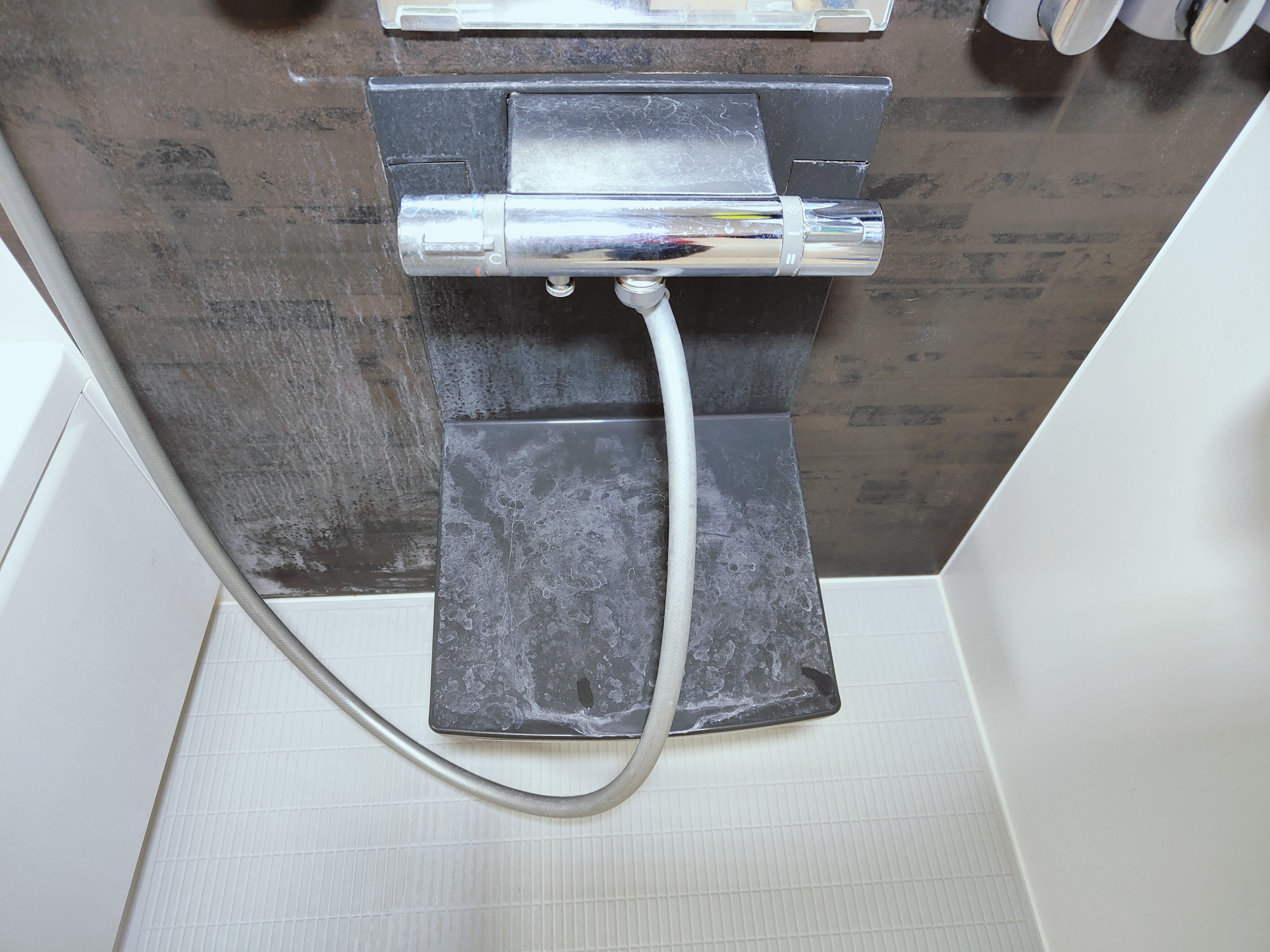 大阪府豊中市の浴室・お風呂クリーニングの作業前1