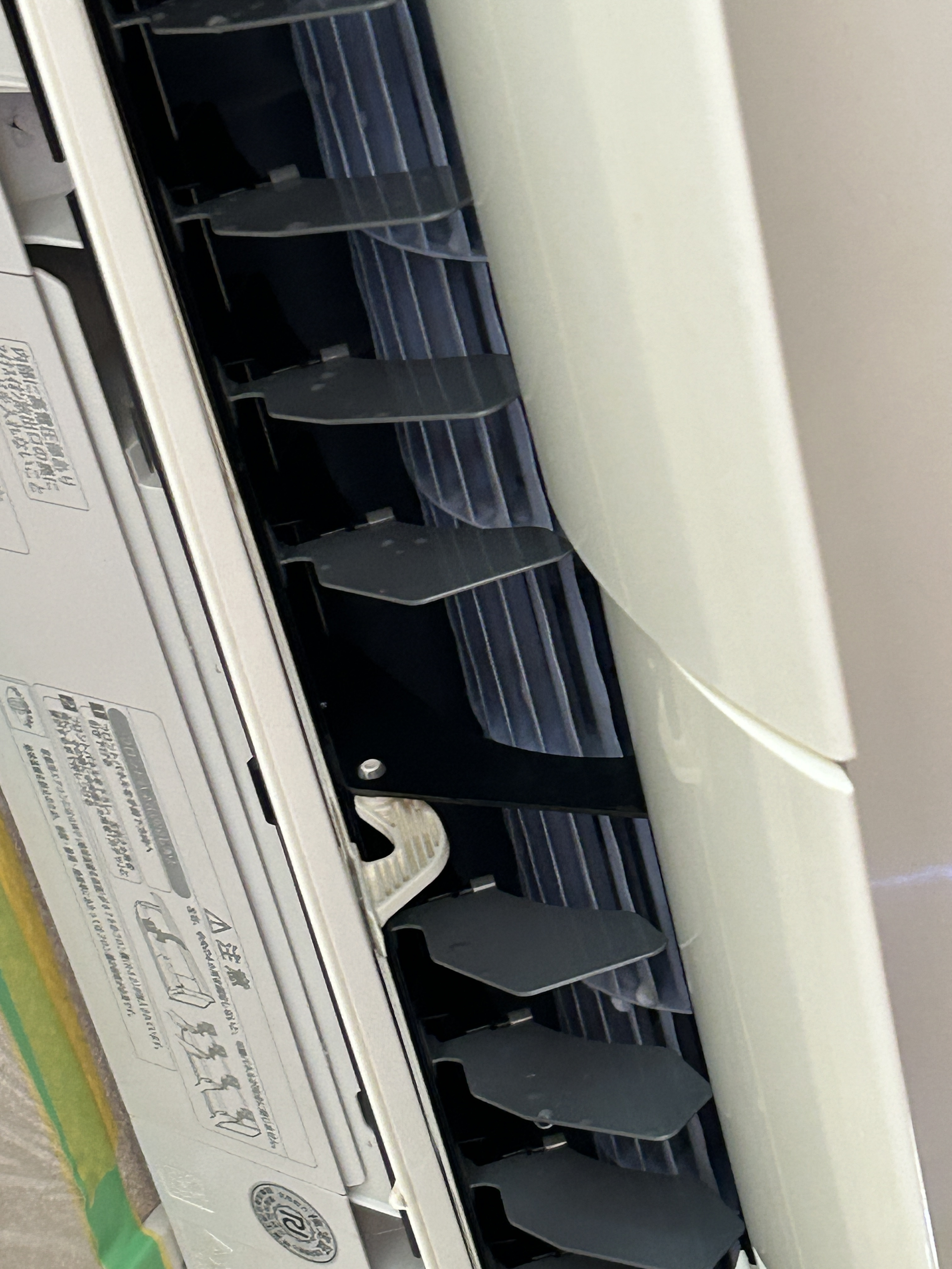 福島県会津若松市のお掃除機能付きエアコンの作業後1