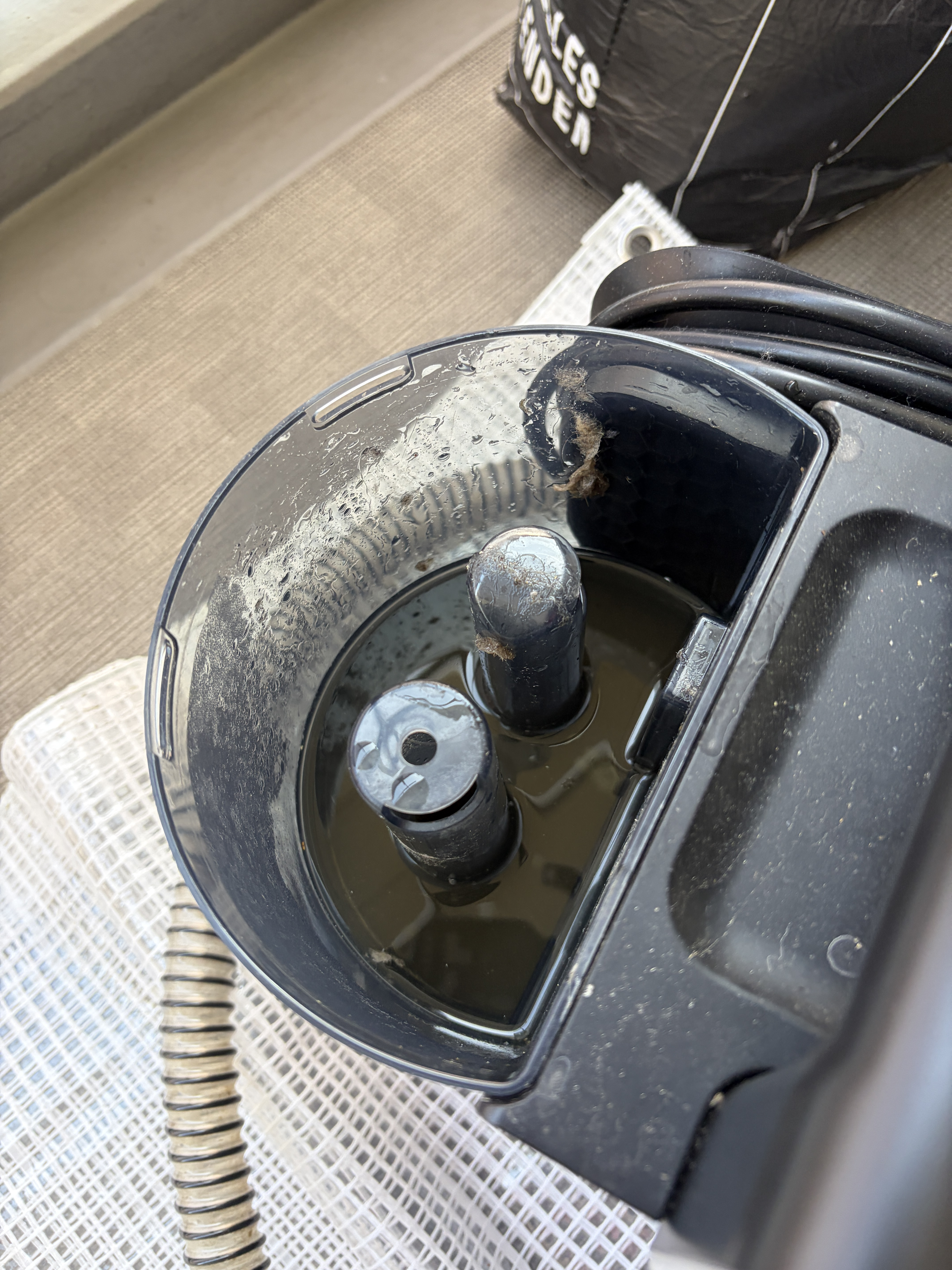 兵庫県西宮市仁川町のベッドマットレスクリーニングの作業後2