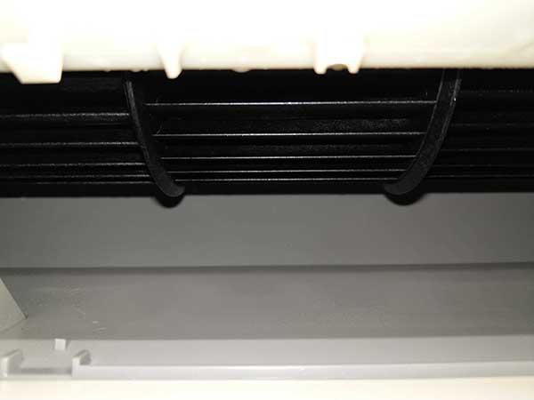 青森県弘前市の壁埋め込みエアコンの作業後1